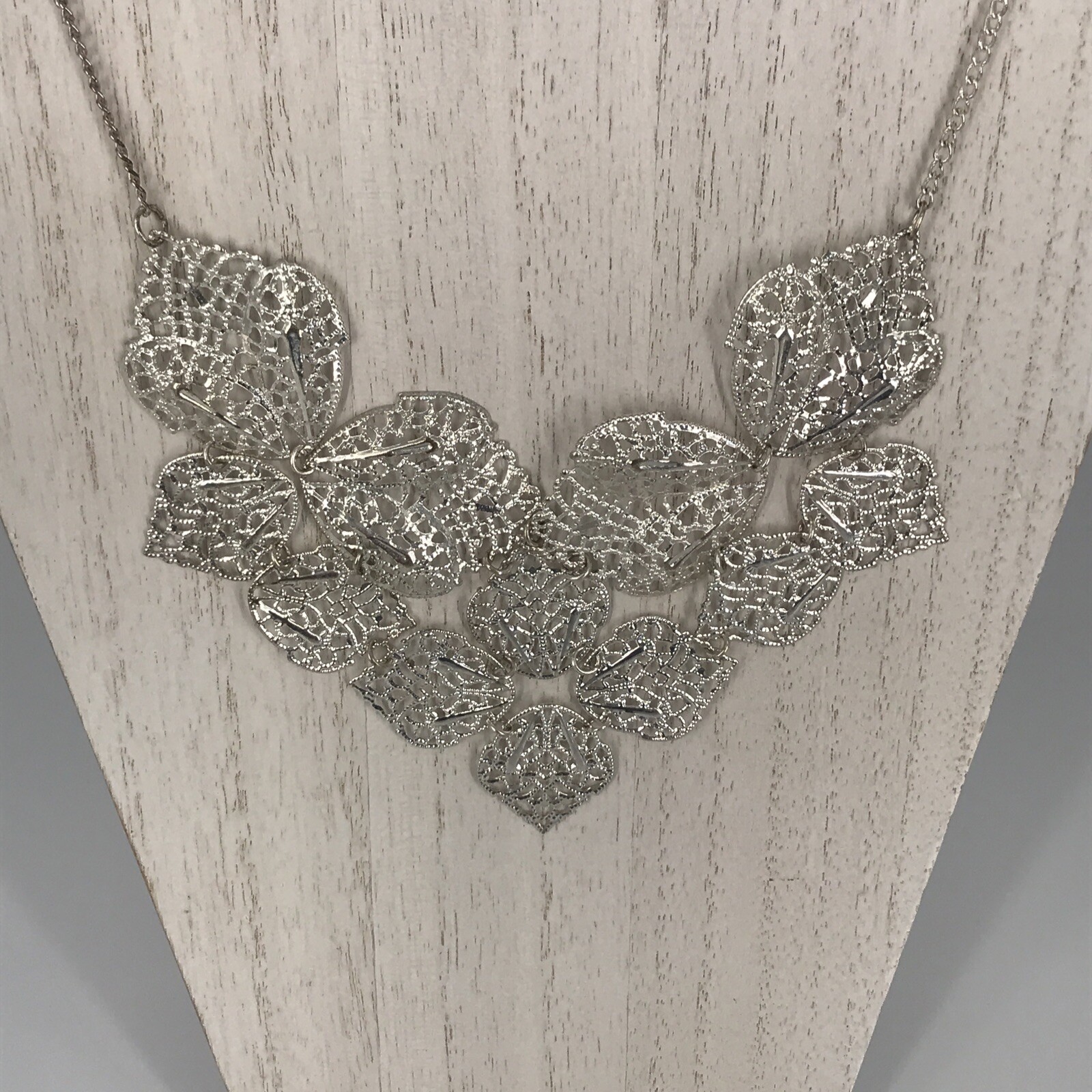 Bohemian Silver Tone Filigree Open Work Lattice Floral Bib Necklace 18″