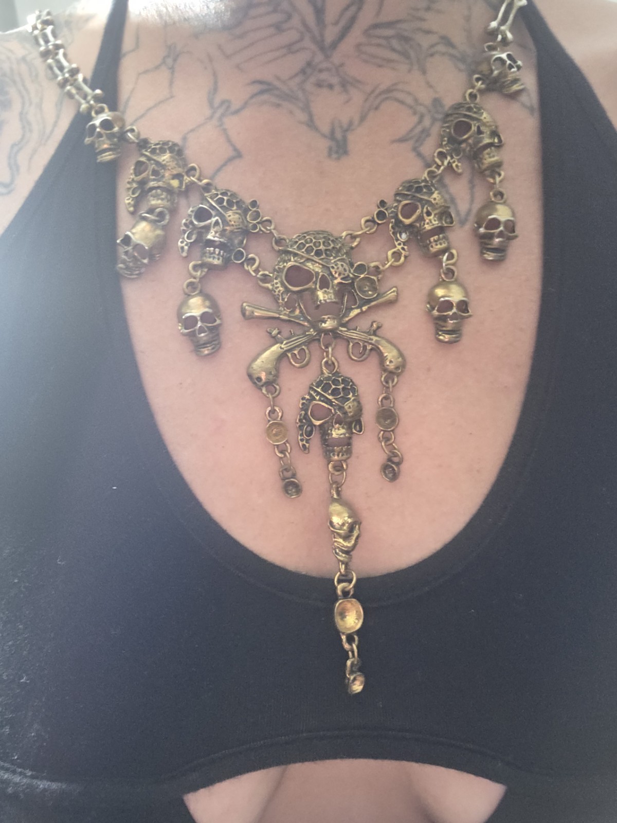 Gold Tone Metal Skull Charm Pendant Statement Necklace, No Stone