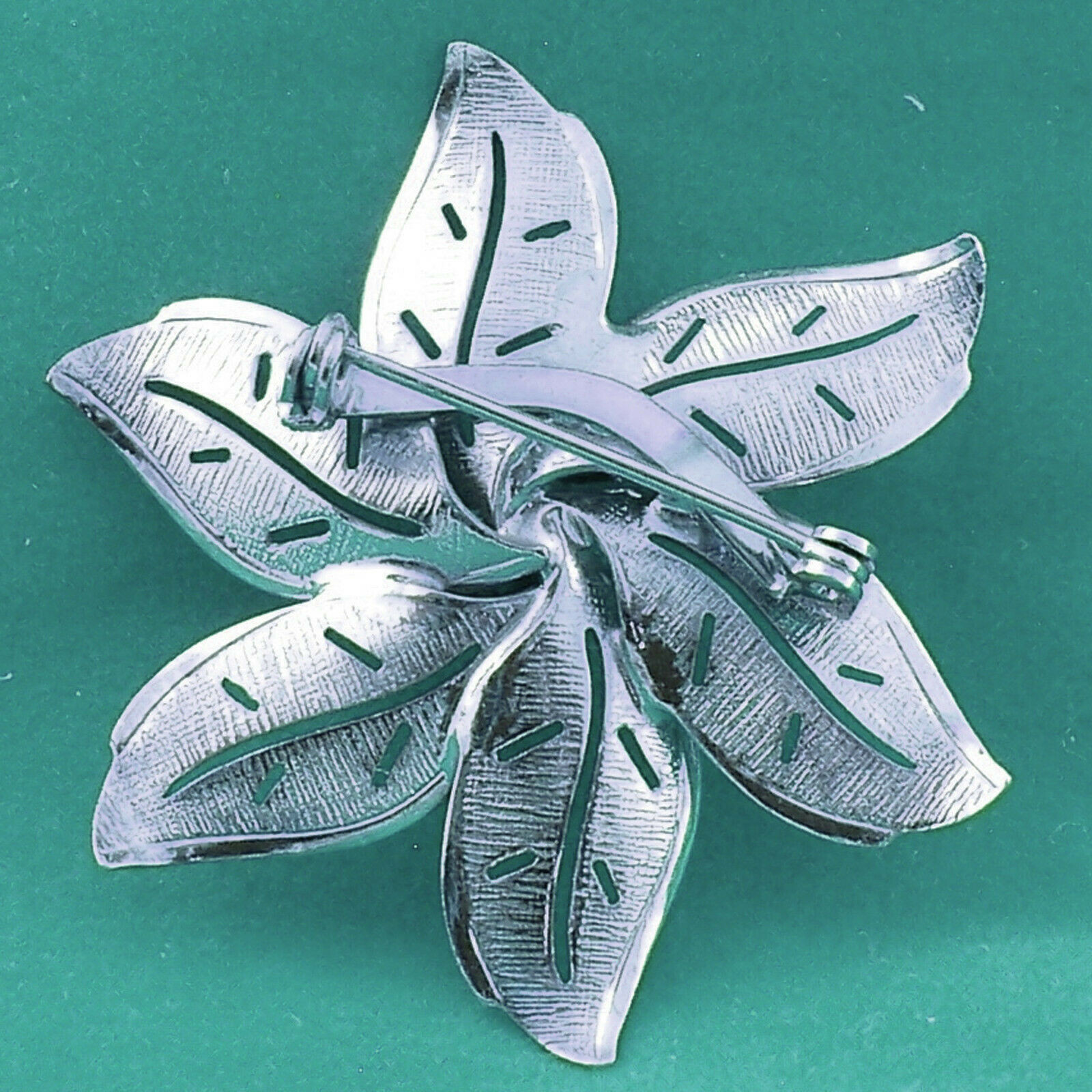 Vintage Pin Flower Daisy Textured Filigree Silvertone Metal Unique Design Brooch