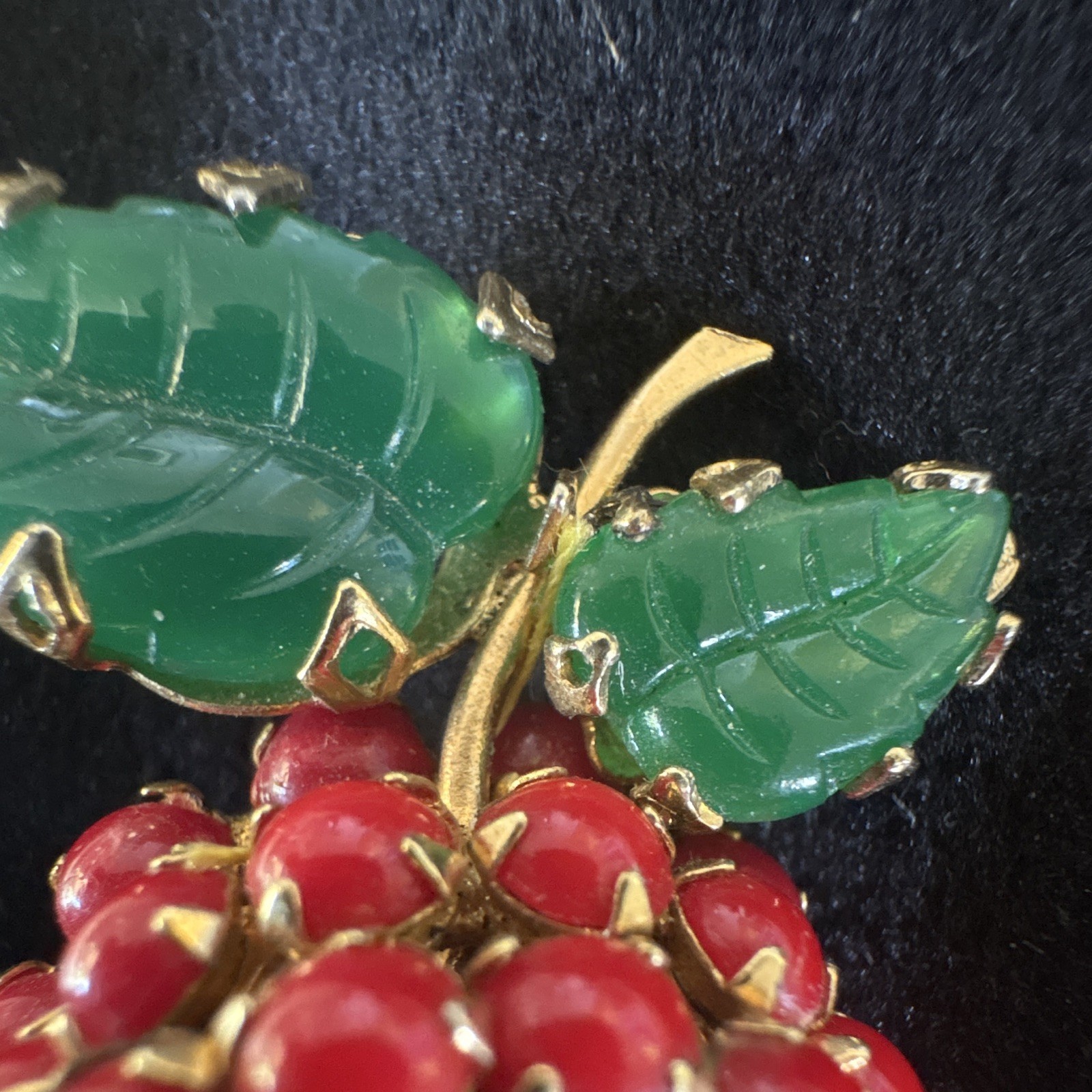Vintage Unsigned Schreiner ? Strawberry Rhinestone Brooch Pin