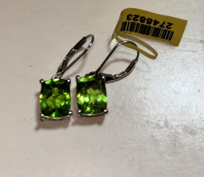 Lot of Two Metal Leverback Dangle Earrings Prong Set Cushion Cut Green Stone