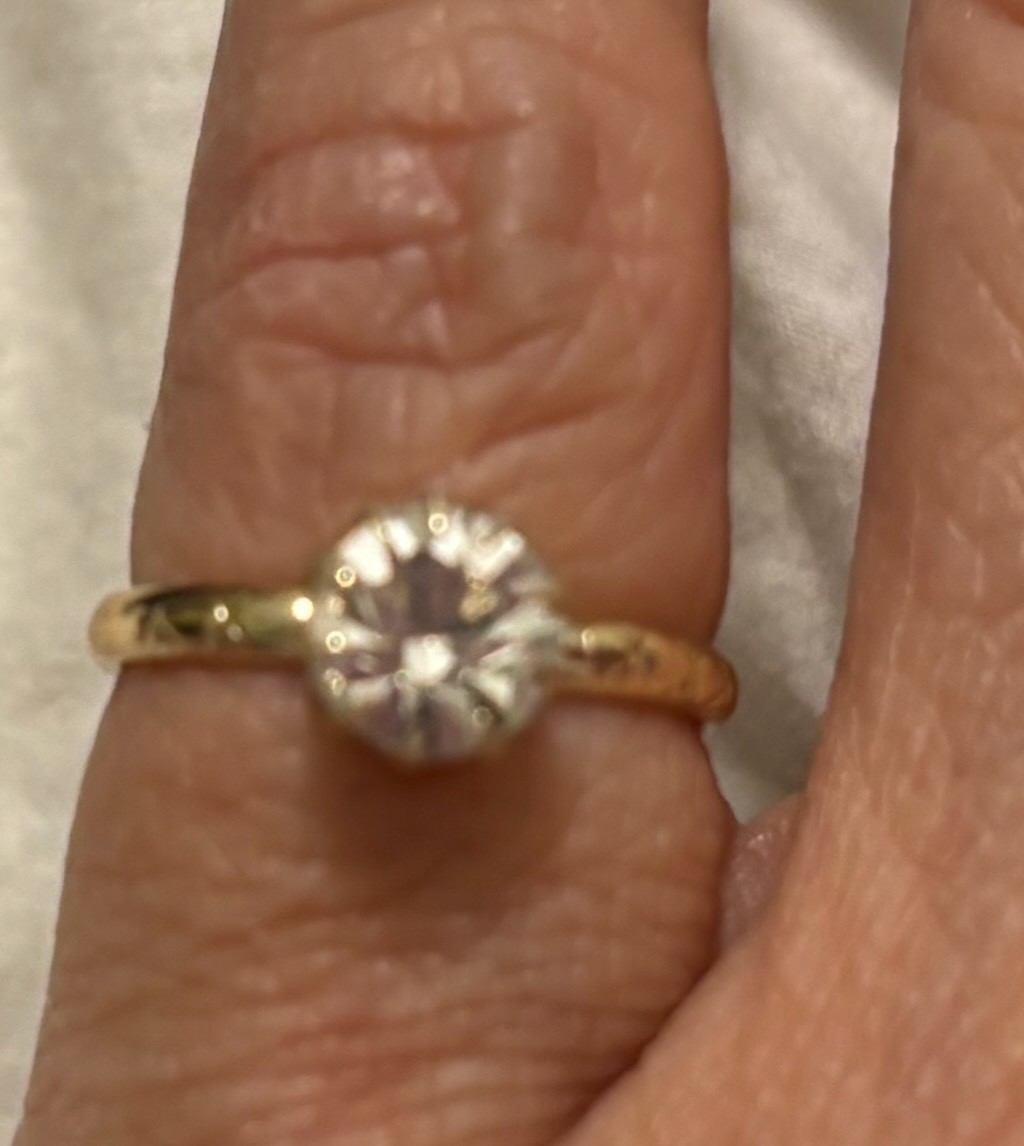 Jostens Sterling Silver 1CT Brilliant Cubic Zirconia Solitaire Ring Size 4 NIB