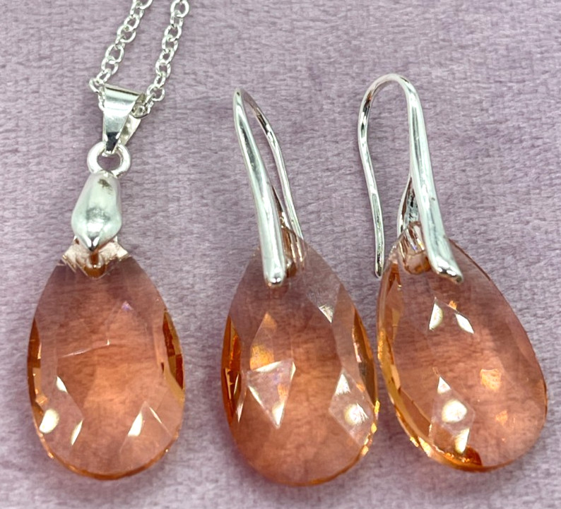 Necklace/Earrings 925 Silver Peach Color Faceted Teardrop Crystals 20″ Ear 1.5″