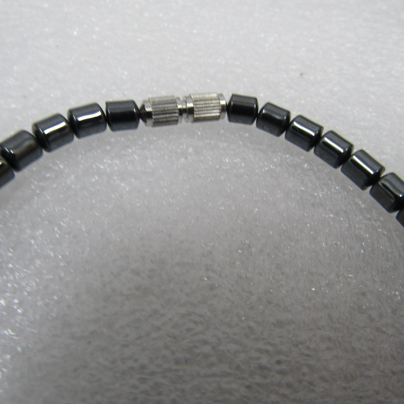 Women’s Jewelry Black Necklace Hematite Beads None Magnetic