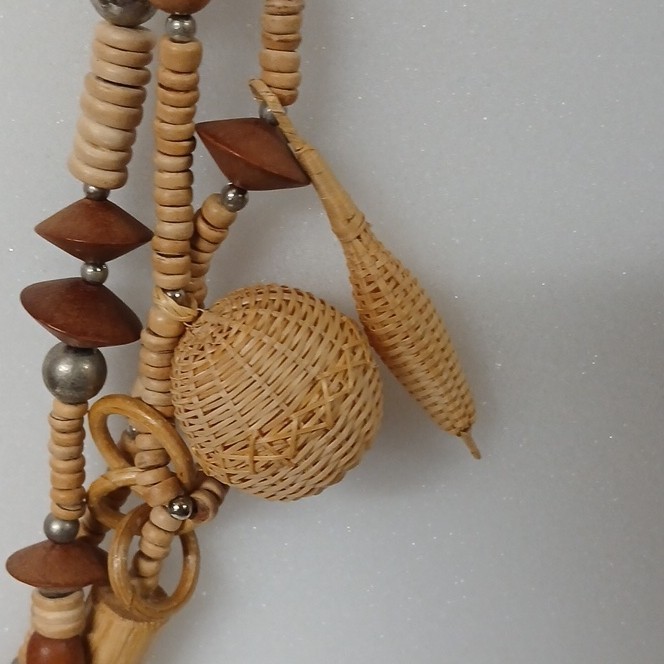 Bohemian Brown Beige Multi-Strand Wood Beaded Necklace Rattan Ball screw-closer