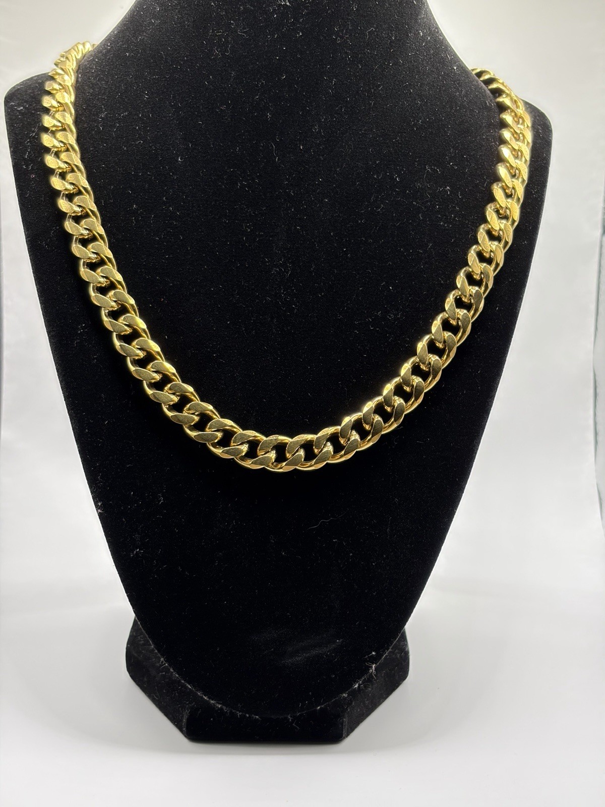 Dial Kings Gold Tone 8MM Cuban Link Chain Necklace