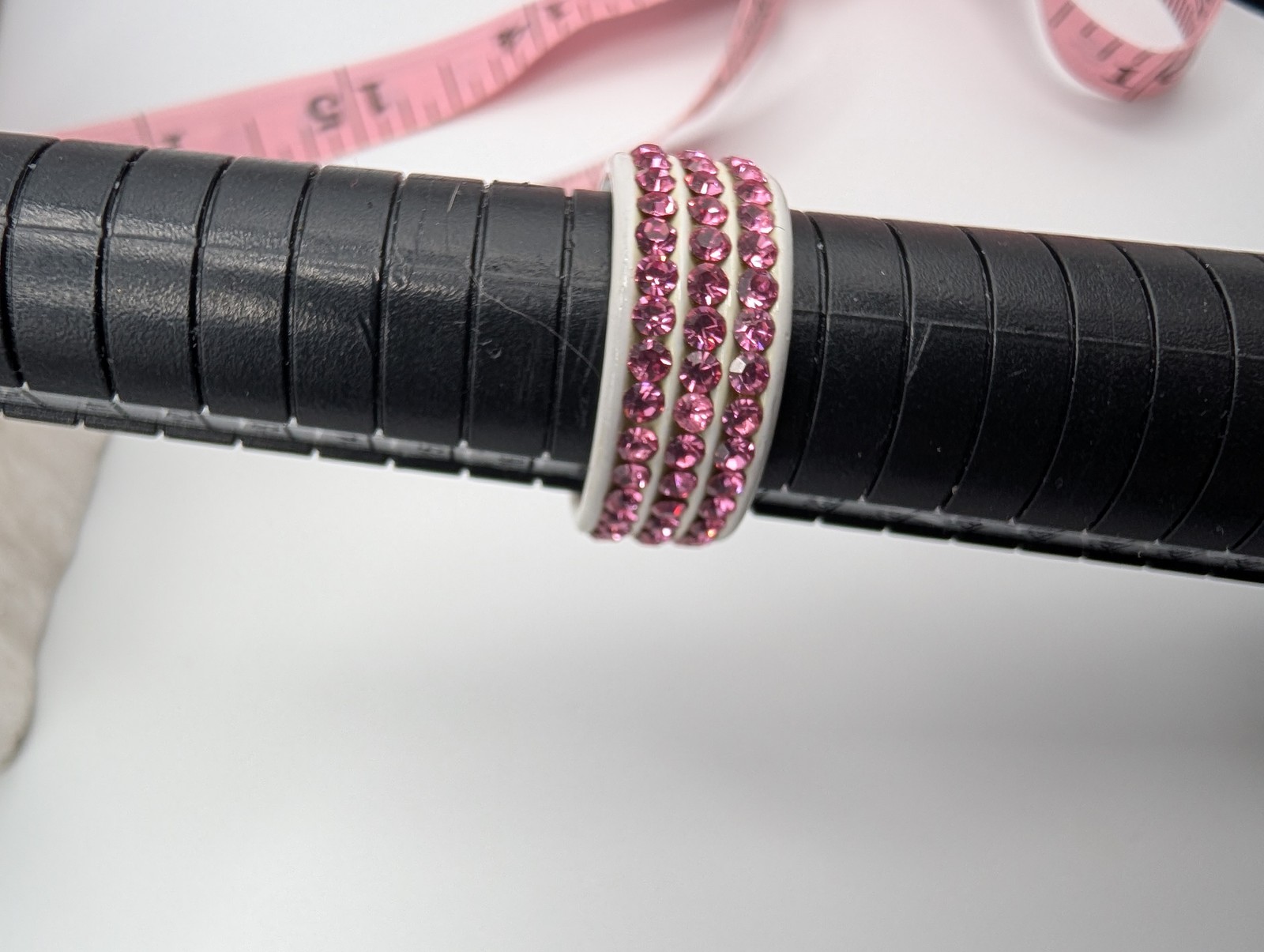 Chunky White Enamel Band Ring with Three Rows of Pink Rhinestones Size 8