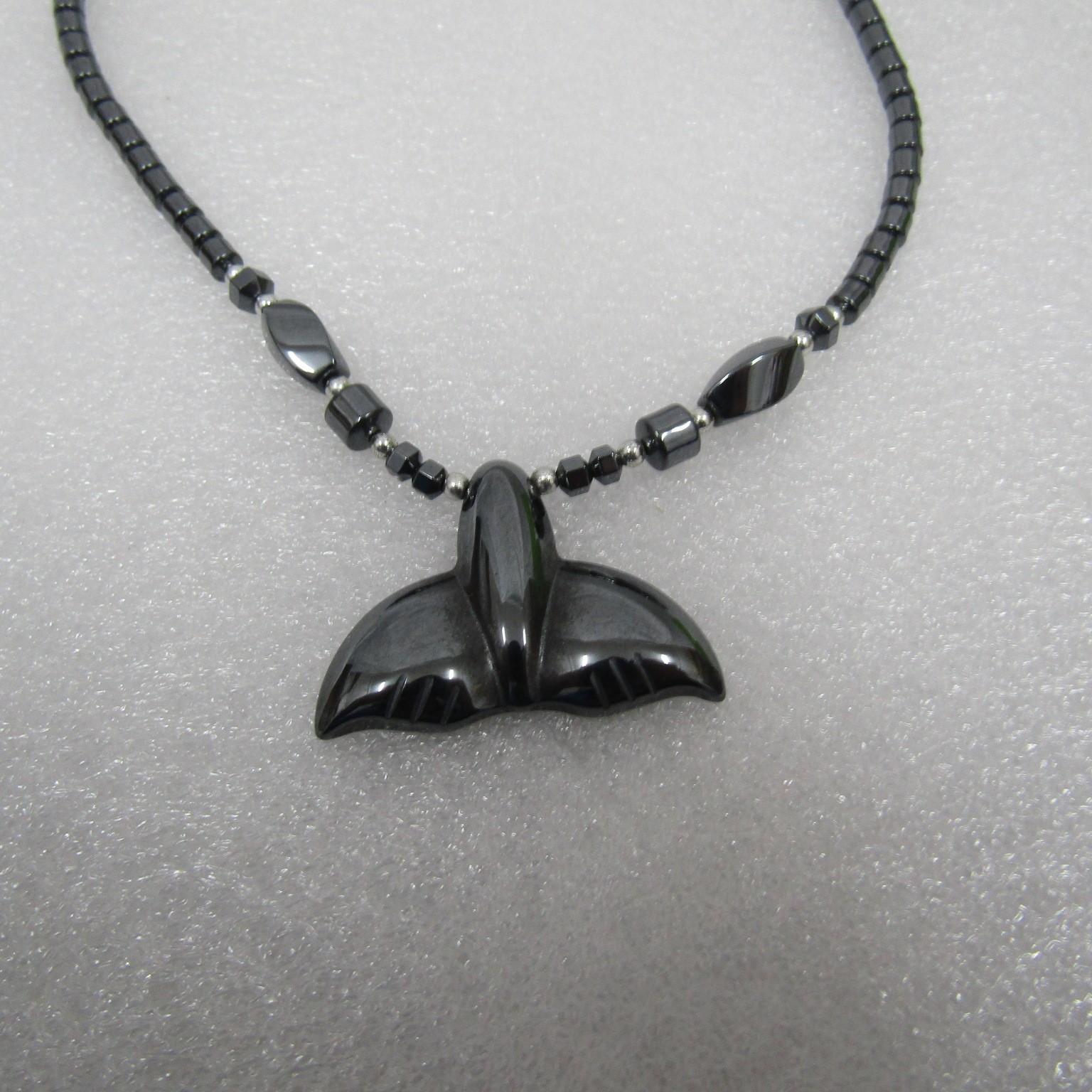 Women’s Jewelry Black Necklace Hematite Beads None Magnetic