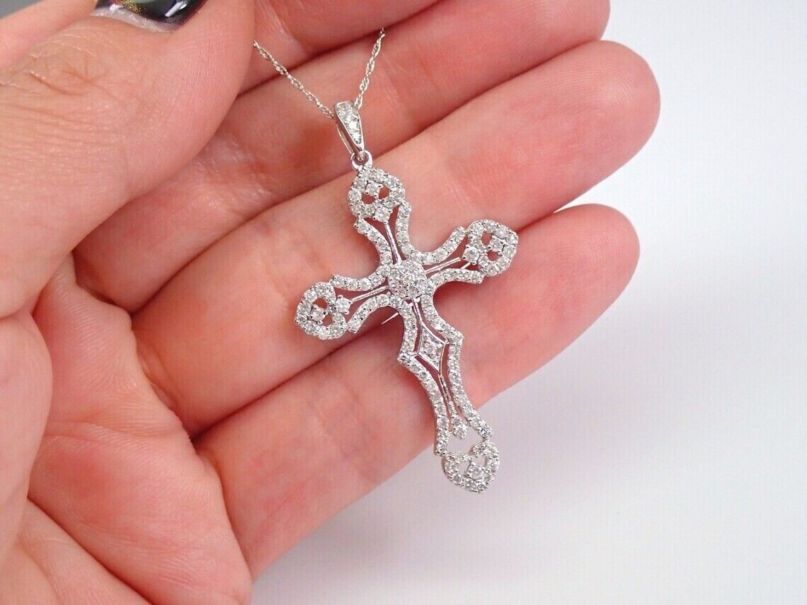Round Simulated Diamond Women’s Attractive Cross Pendant 14K White Gold Plated