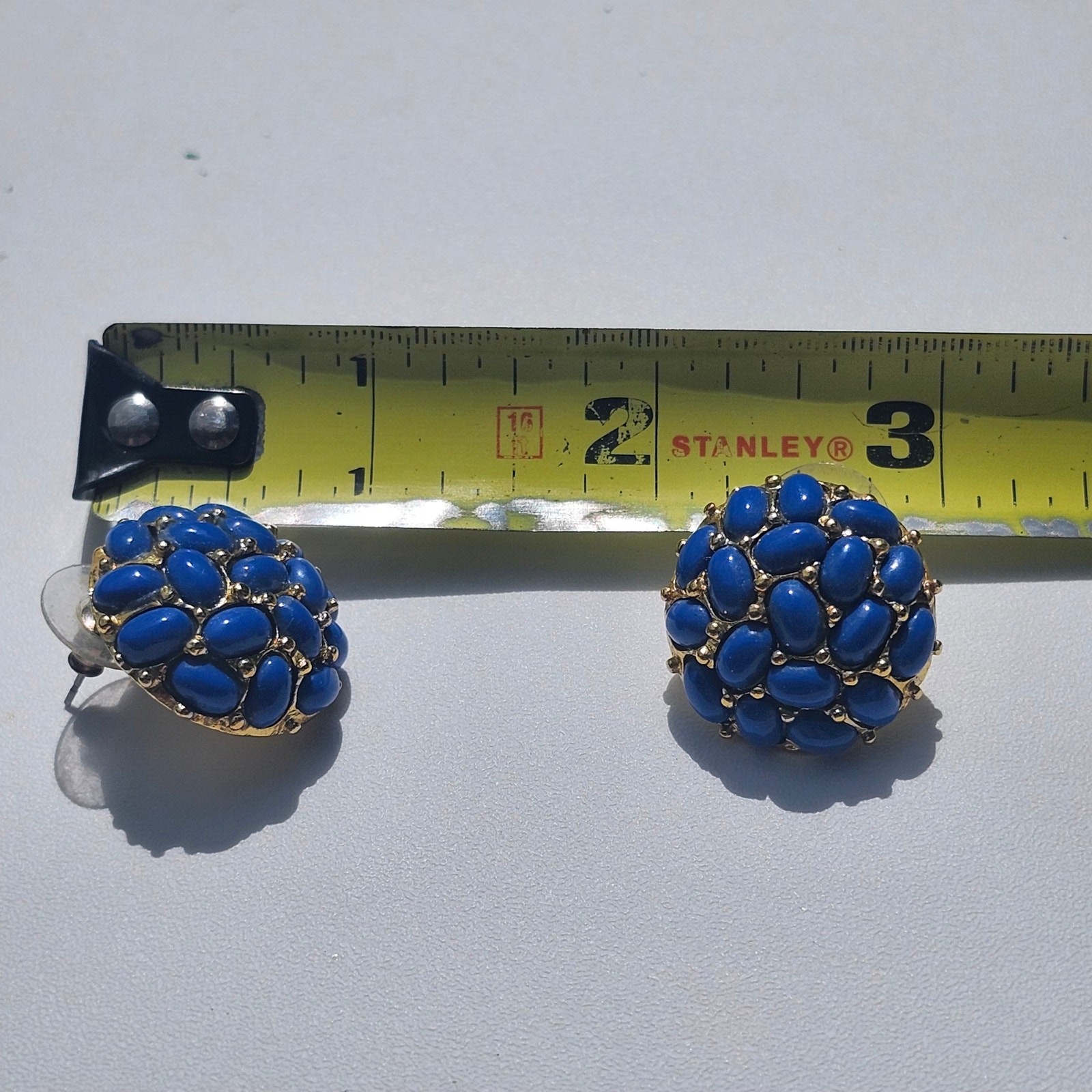 KJL Kenneth Jay Lane Blue Cabochon Cluster Dome Gold Tone Oval Pierced Earrings
