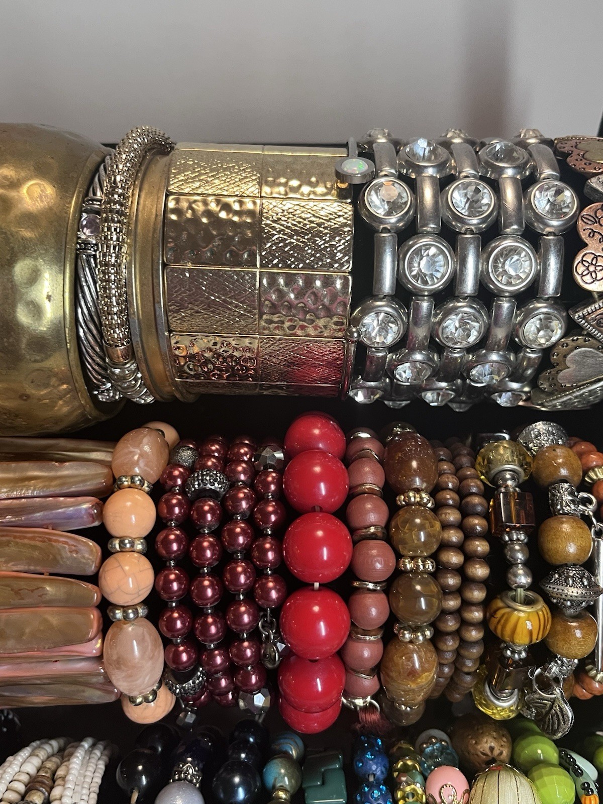 Huge Bracelet Lot Over 60 Pieces Fashion Jewelry Mixed Materials