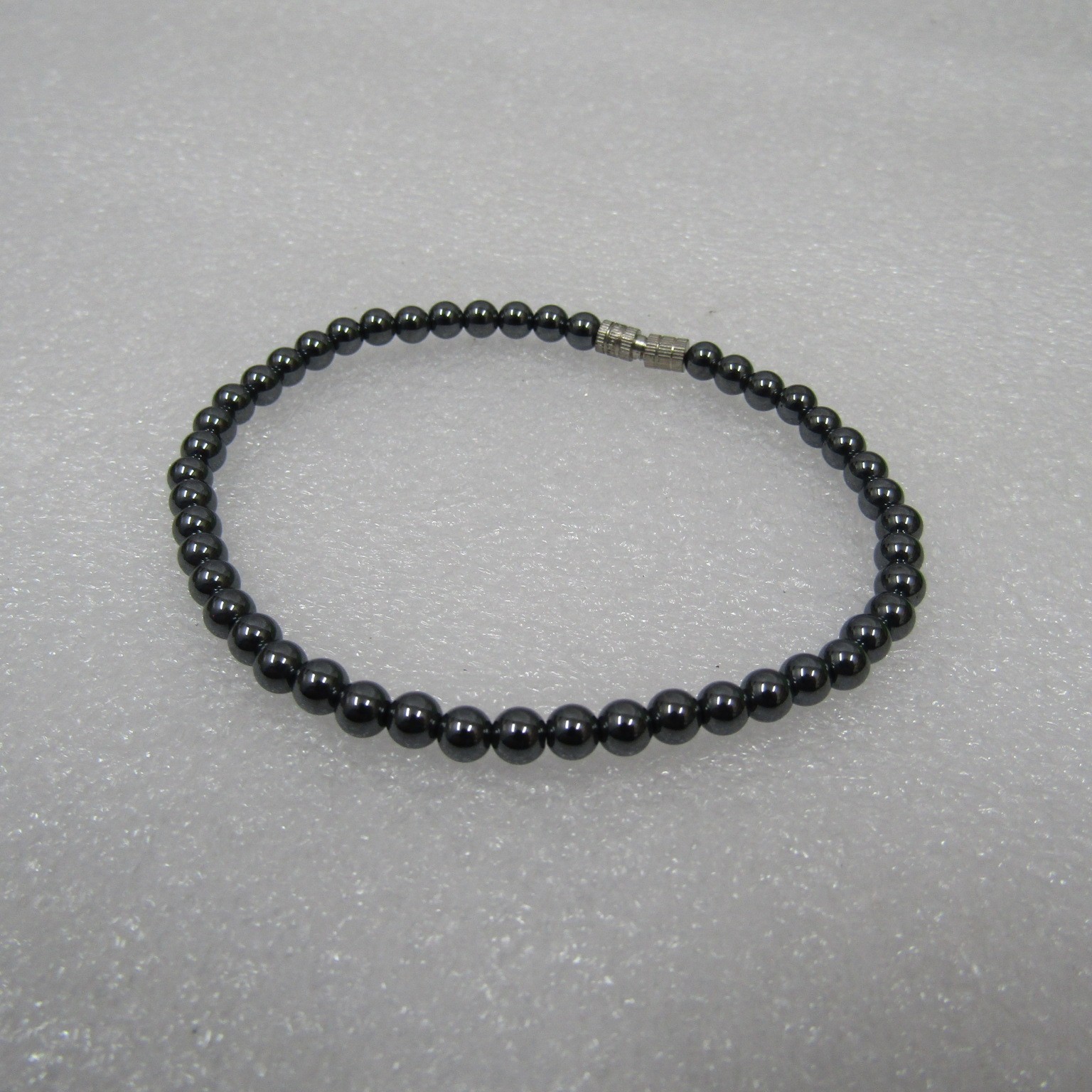 Women’s Jewelry Black Bracelet Hematite Beads None Magnetic