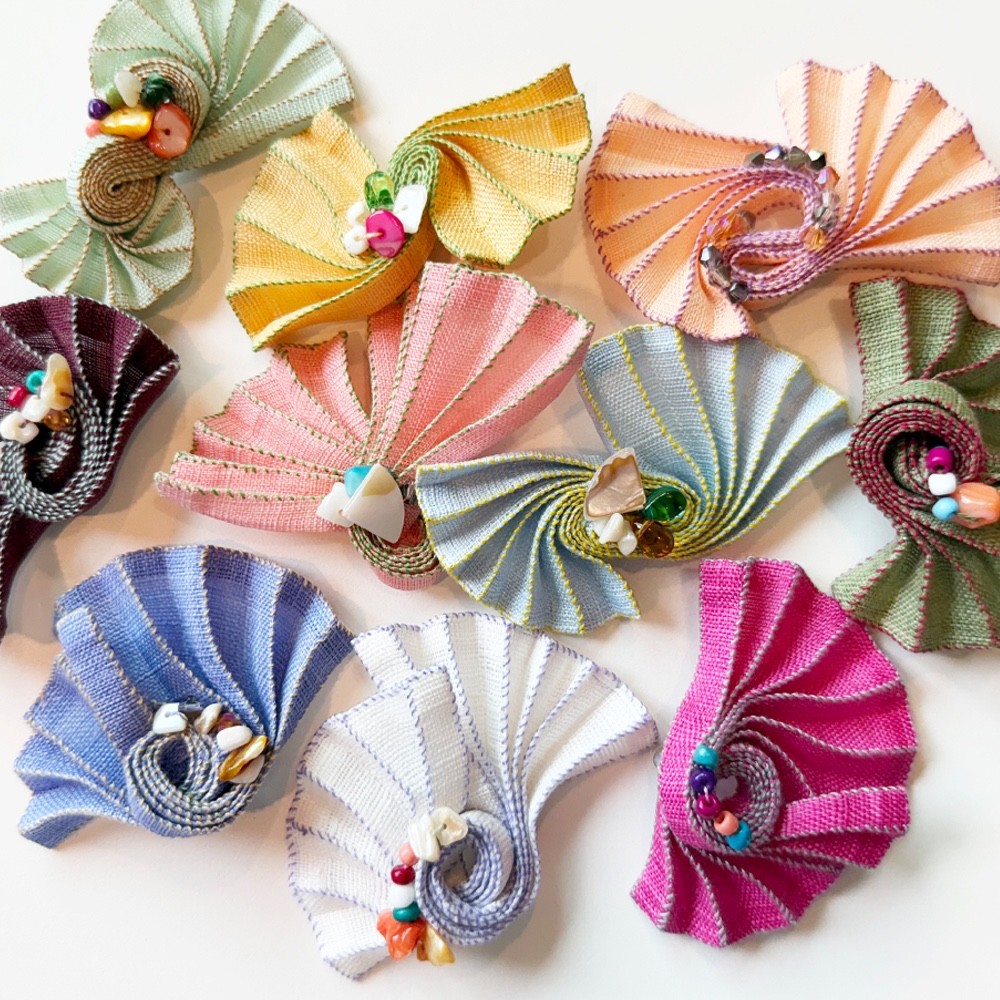 Handmade Linen Brooch ‘June Garden’ Korean Craft Gift / Wearable Art / Textile