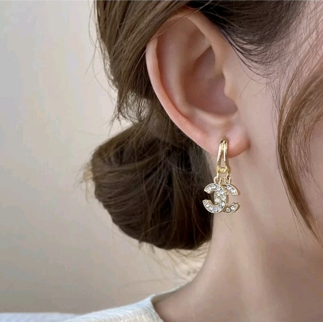 C-shaped Light Gold Plated Crystal Fashion Earrings With Silver Post