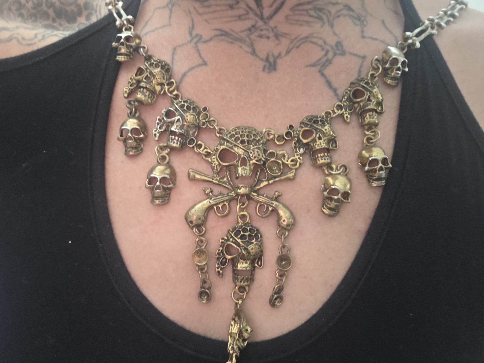 Gold Tone Metal Skull Charm Pendant Statement Necklace, No Stone
