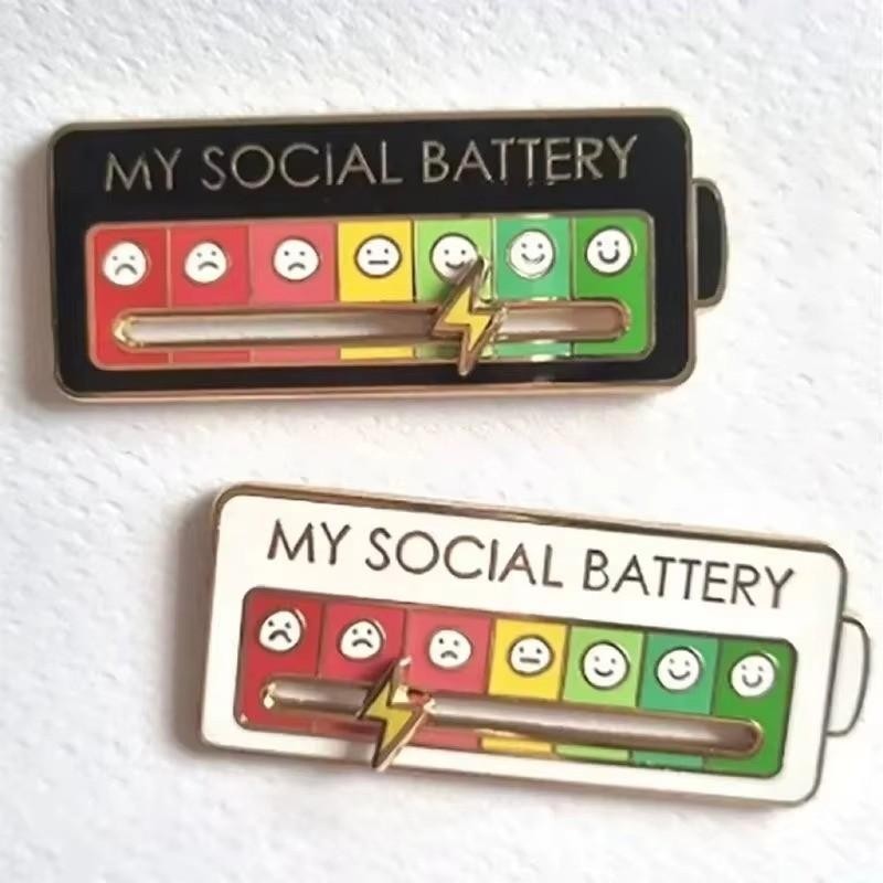Funny Social Battery Slider Pin – 7-mood Expression Badge, Cute Interactive Pin