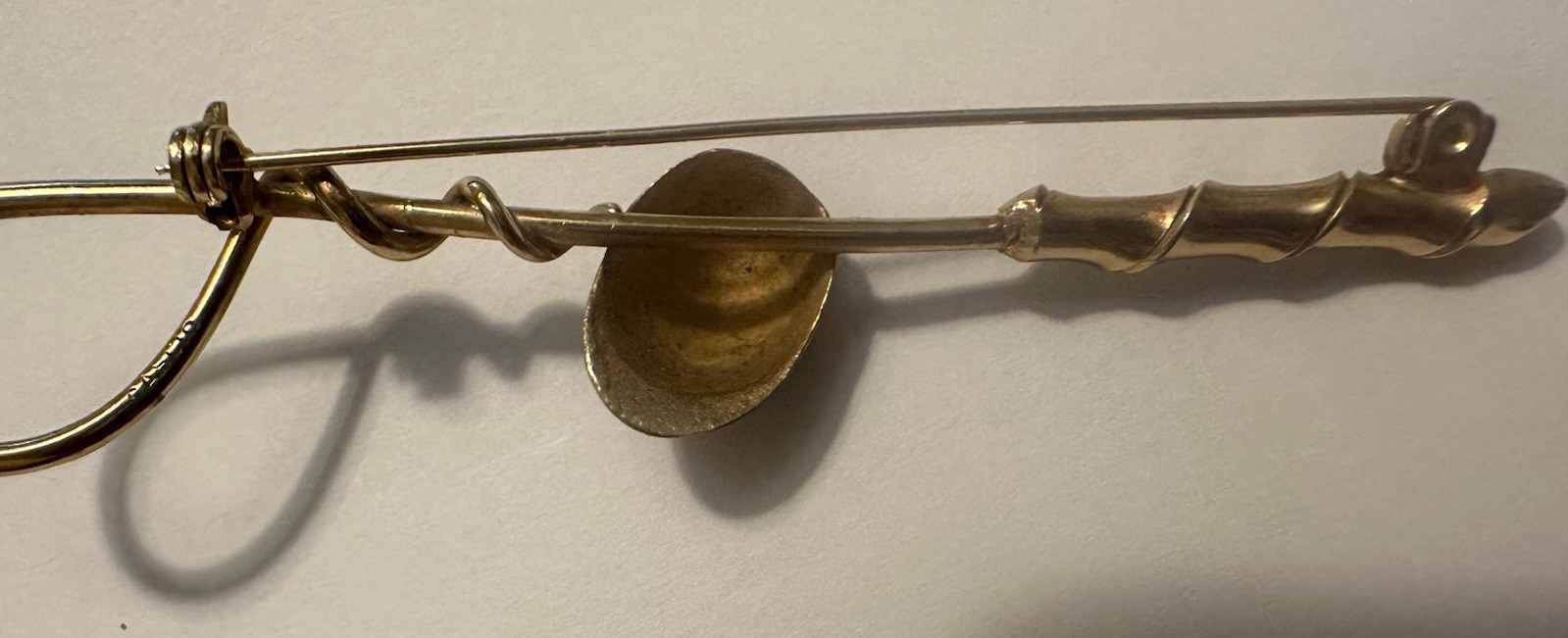 Vintage sports loop horse whip brooch gold tone signed Cascio