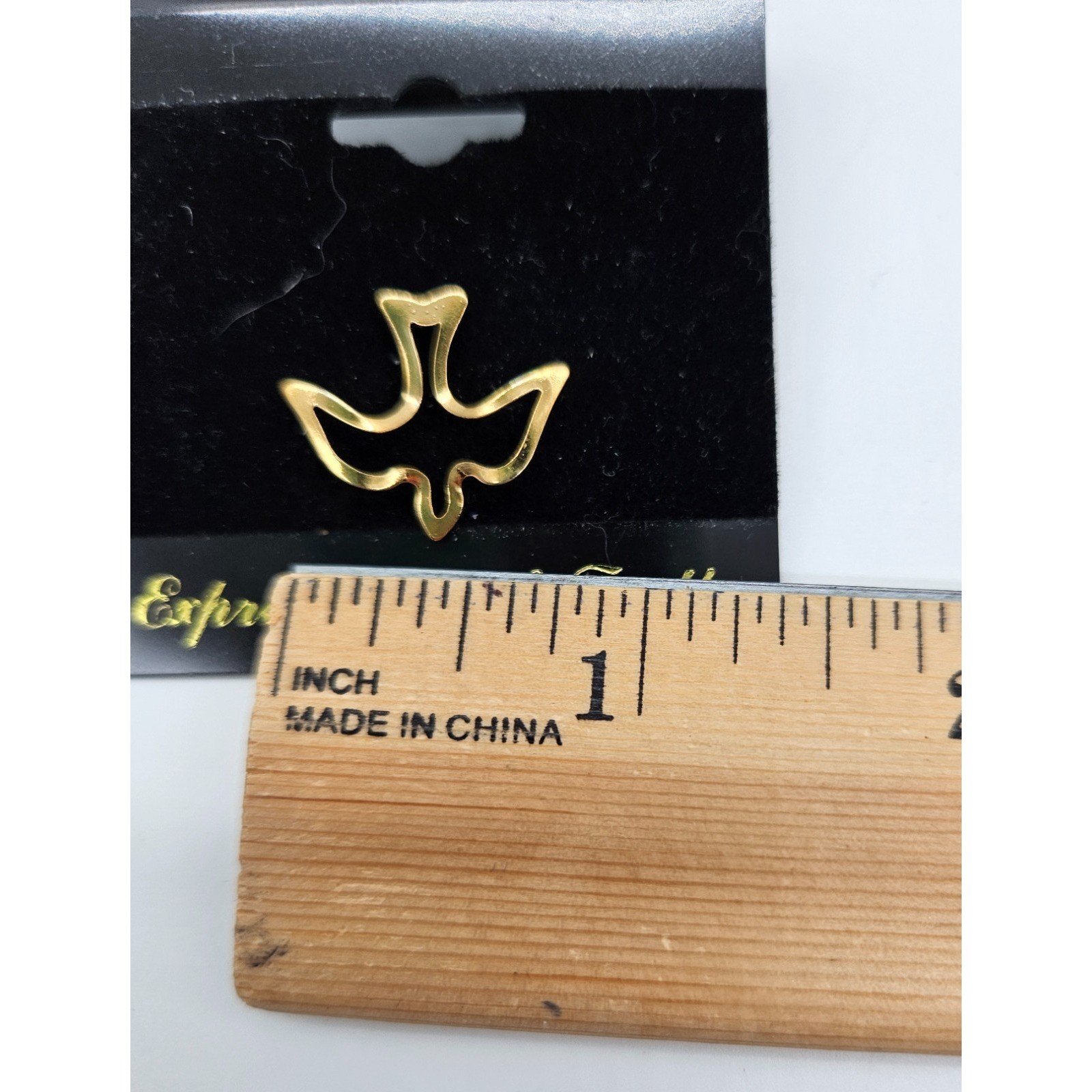Expressions of Faith Gold Tone Dove Lapel Pin Brooch Religious Symbol