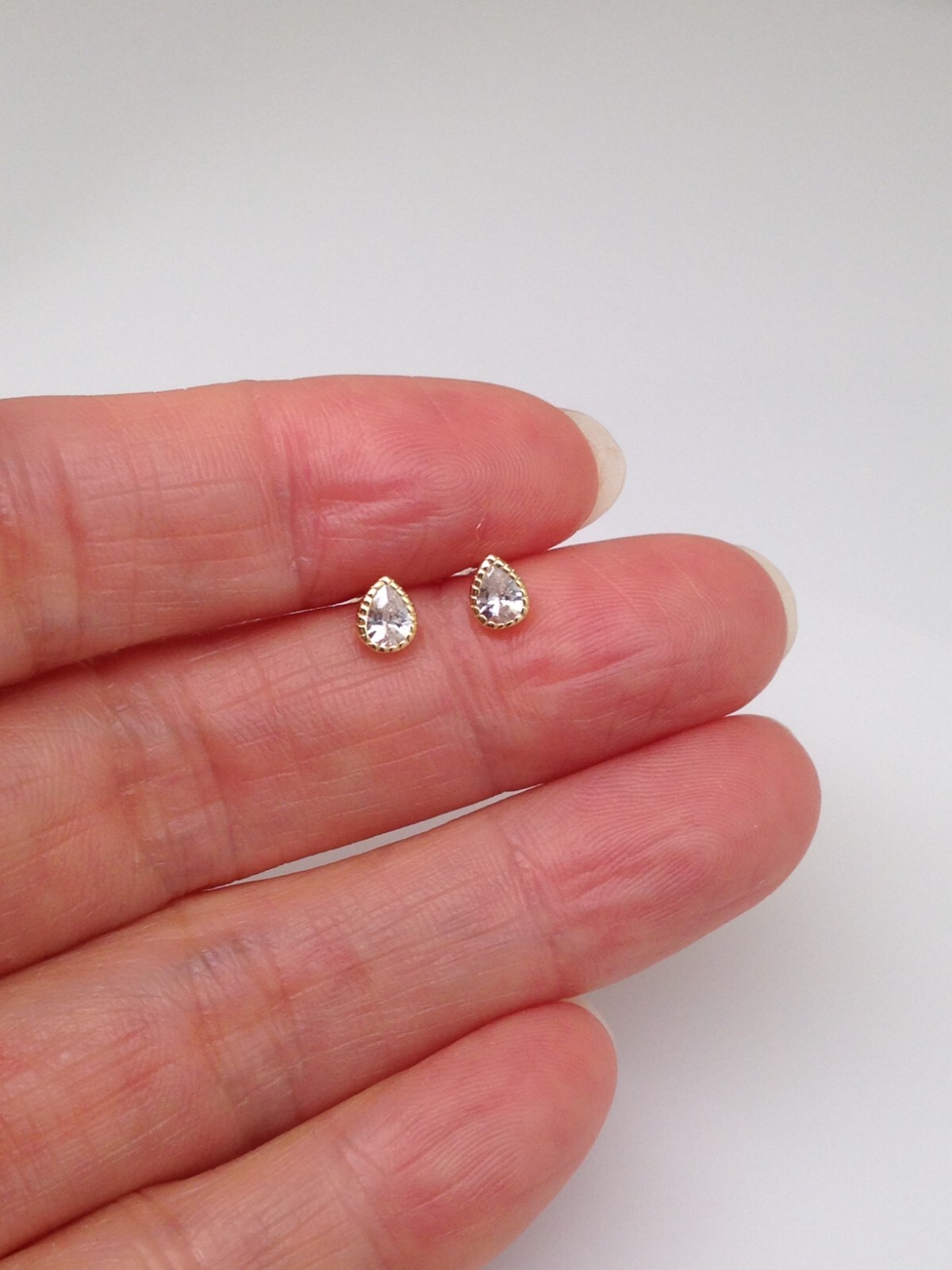 925 Sterling Silver CZ Teardrop Stud Earrings Women Girl Dainty Gold Studs 4.5mm