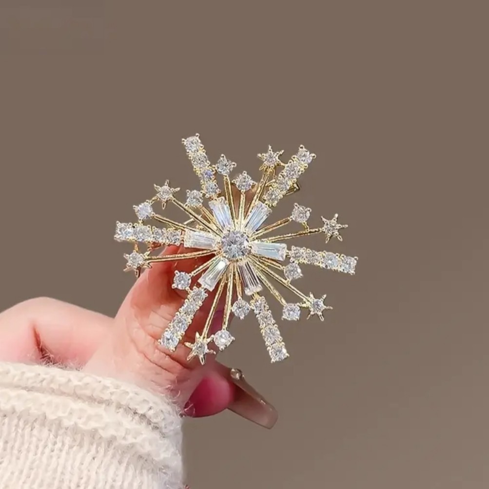 CUTE RHINESTONE & ENAMEL FROSTY THE SNOWMAN WINTER PIN BROOCH~VINTAGE STYLE