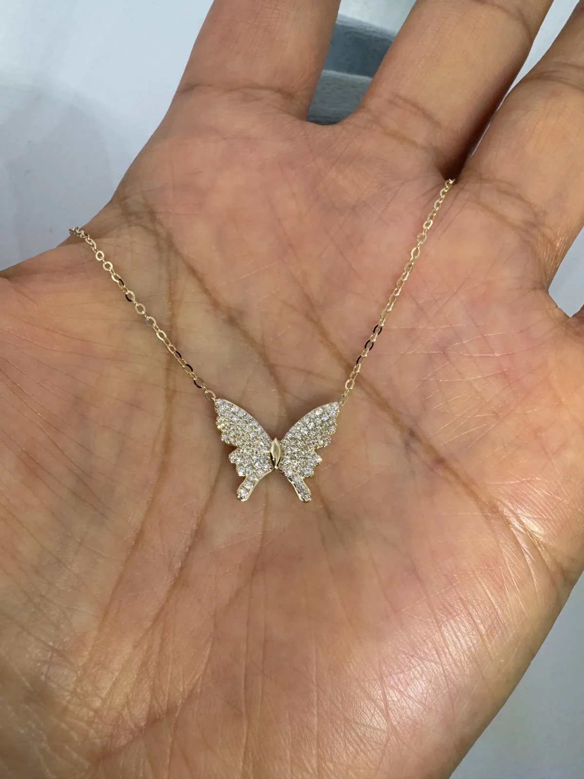 Lab Grown 1.00 Ct Round EF VS Diamond Butterfly Shape Necklace in 14K Gold