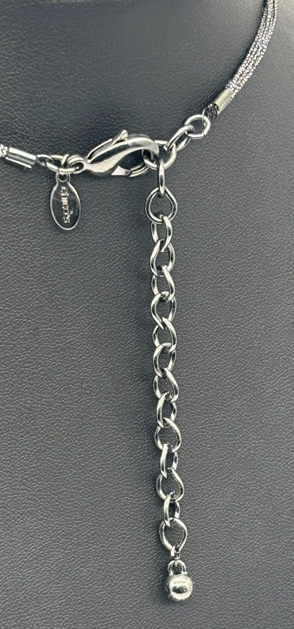 Chico’s Long Beaded Necklace With a Pale Peach Feather Pendant Adjustable Signed