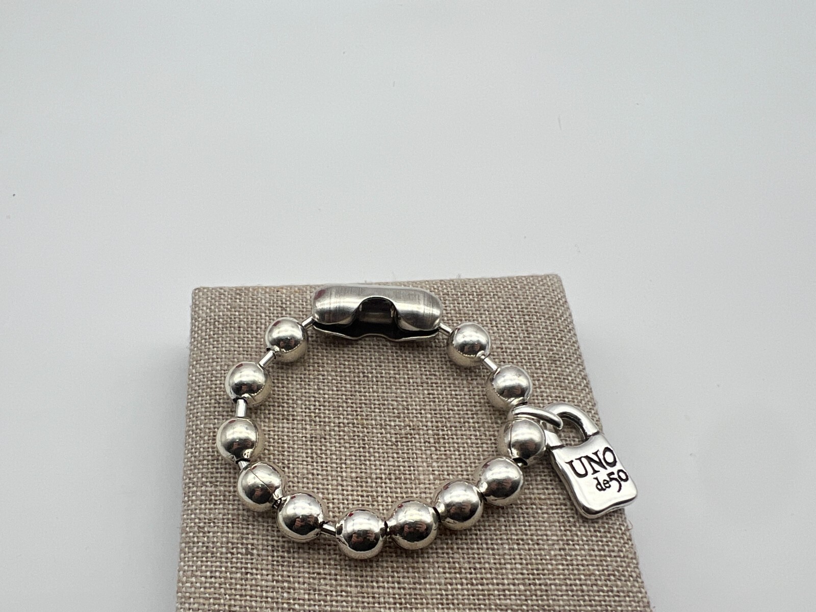NEW Uno de 50 SNOWFLAKE Bracelet Sterling Silver Plated Beads Size Medium