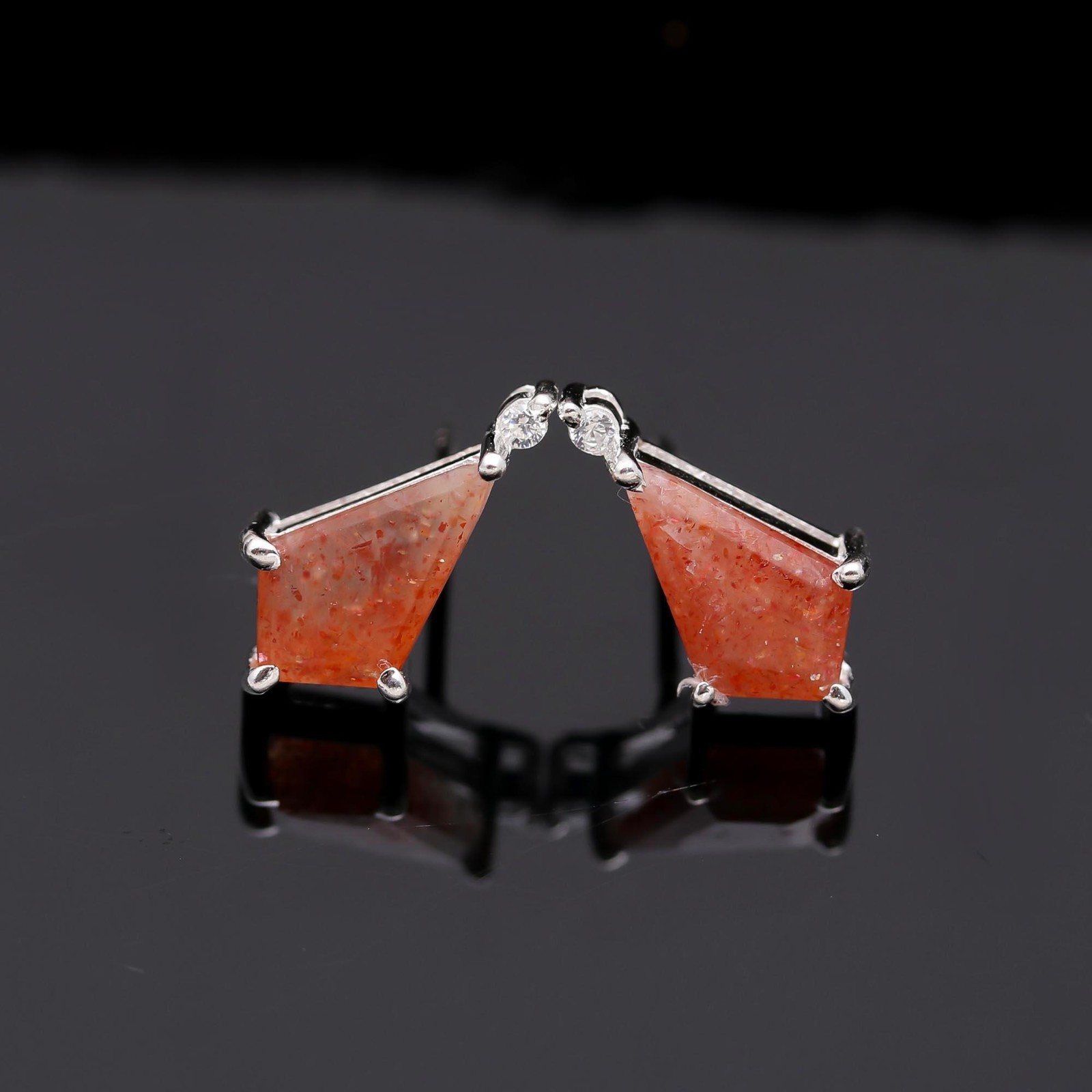 100% Natural Sunstone Kite Stud Earrings 925 Sterling Silver Minimalist Jewelry