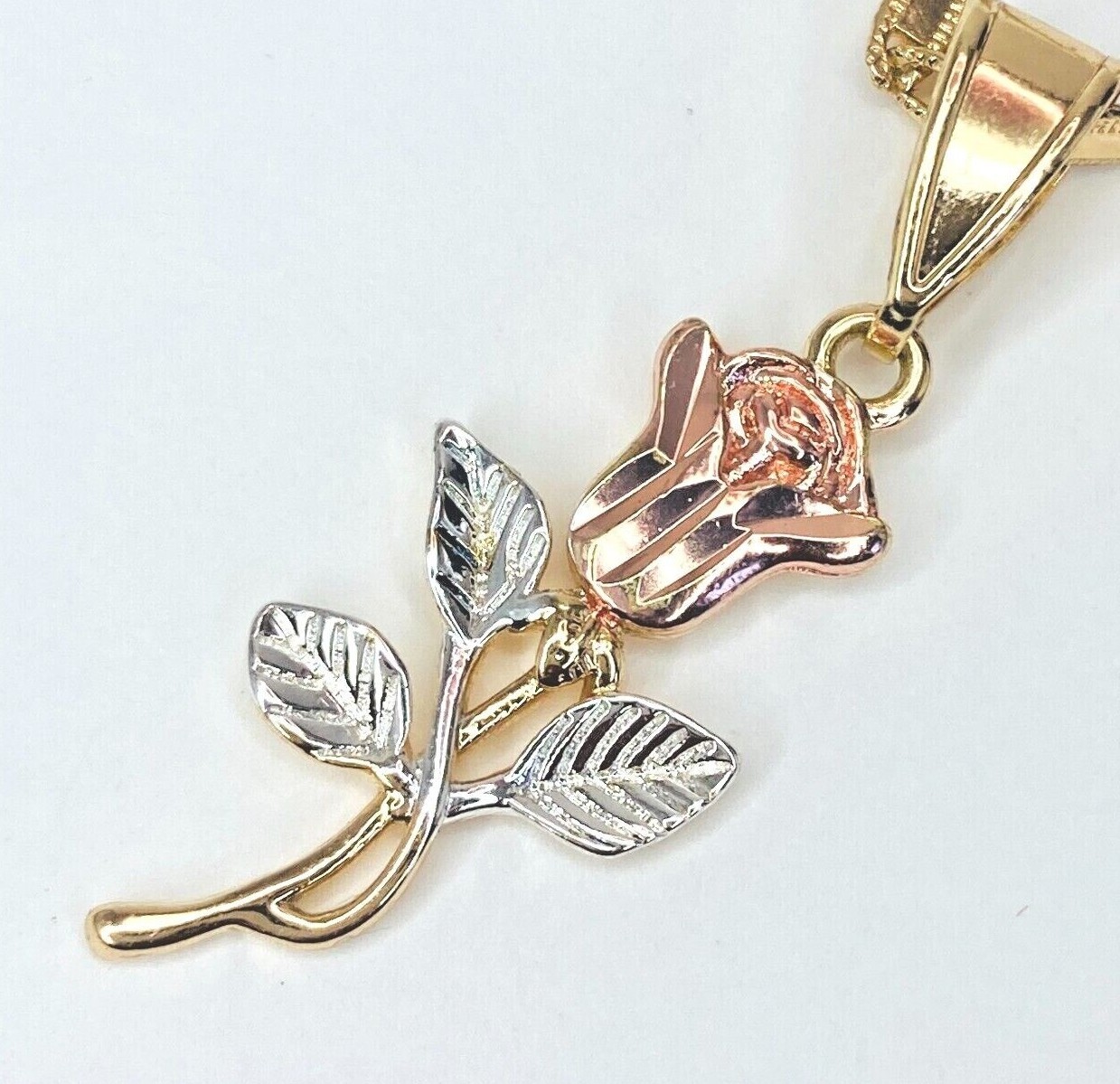 14k Gold Plated Rose Flowers Tri-tone Gold Pendant Necklace with Chain 20 #103