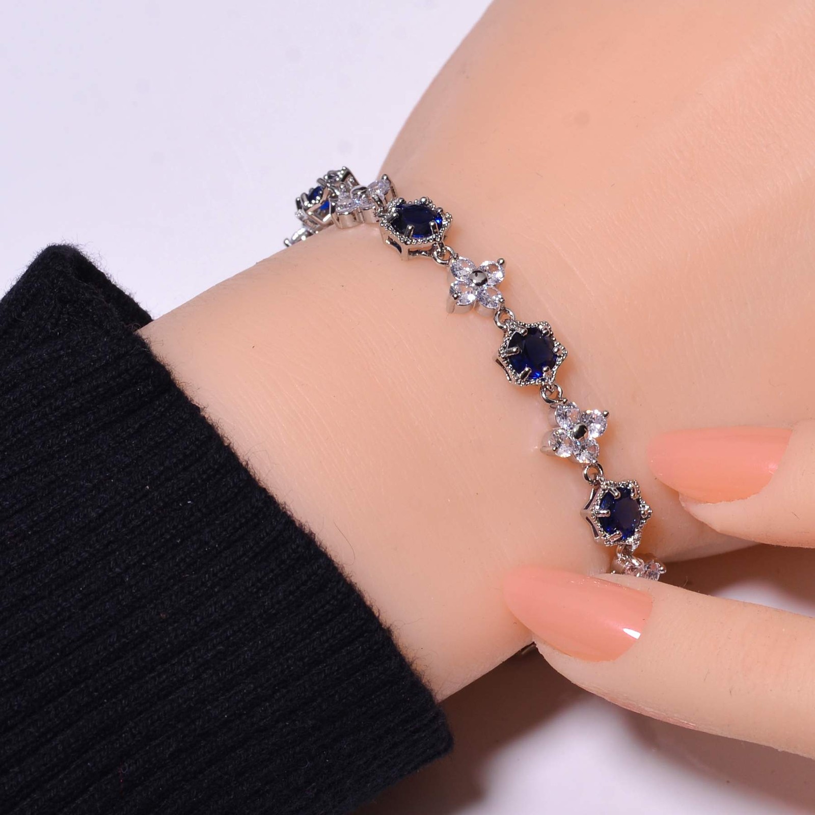 Blue Sapphire & CZ – Simulated 925 Sterling Silver Tennis Bracelet 8.99″ B67