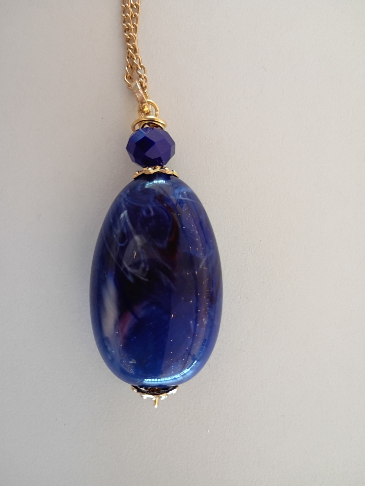 Gold chain Necklace with Blue Charm Oval Stone Pendant