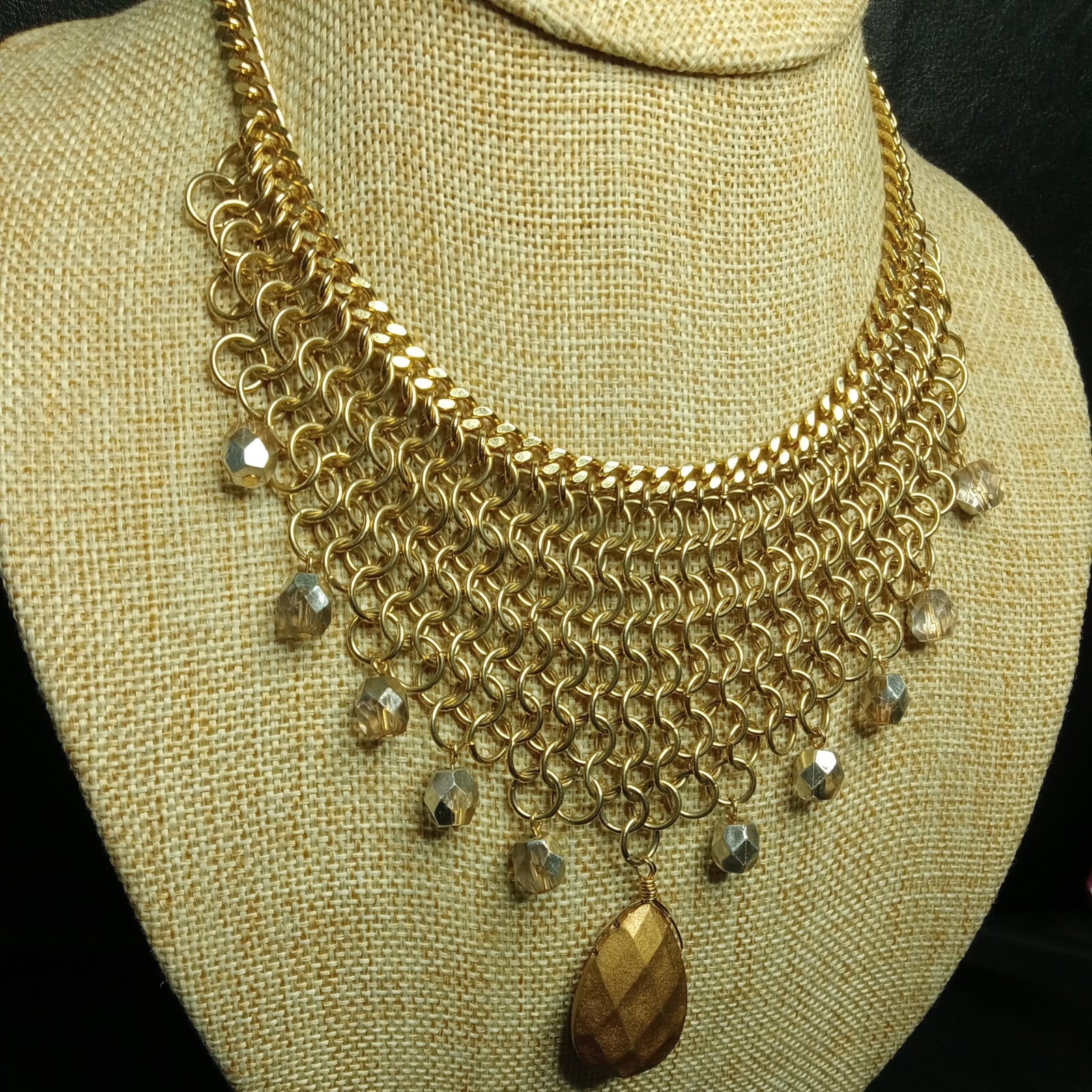 BISOU BISOU Bib Mash Necklace Whit Dangle Beads Silver Tone. 5869