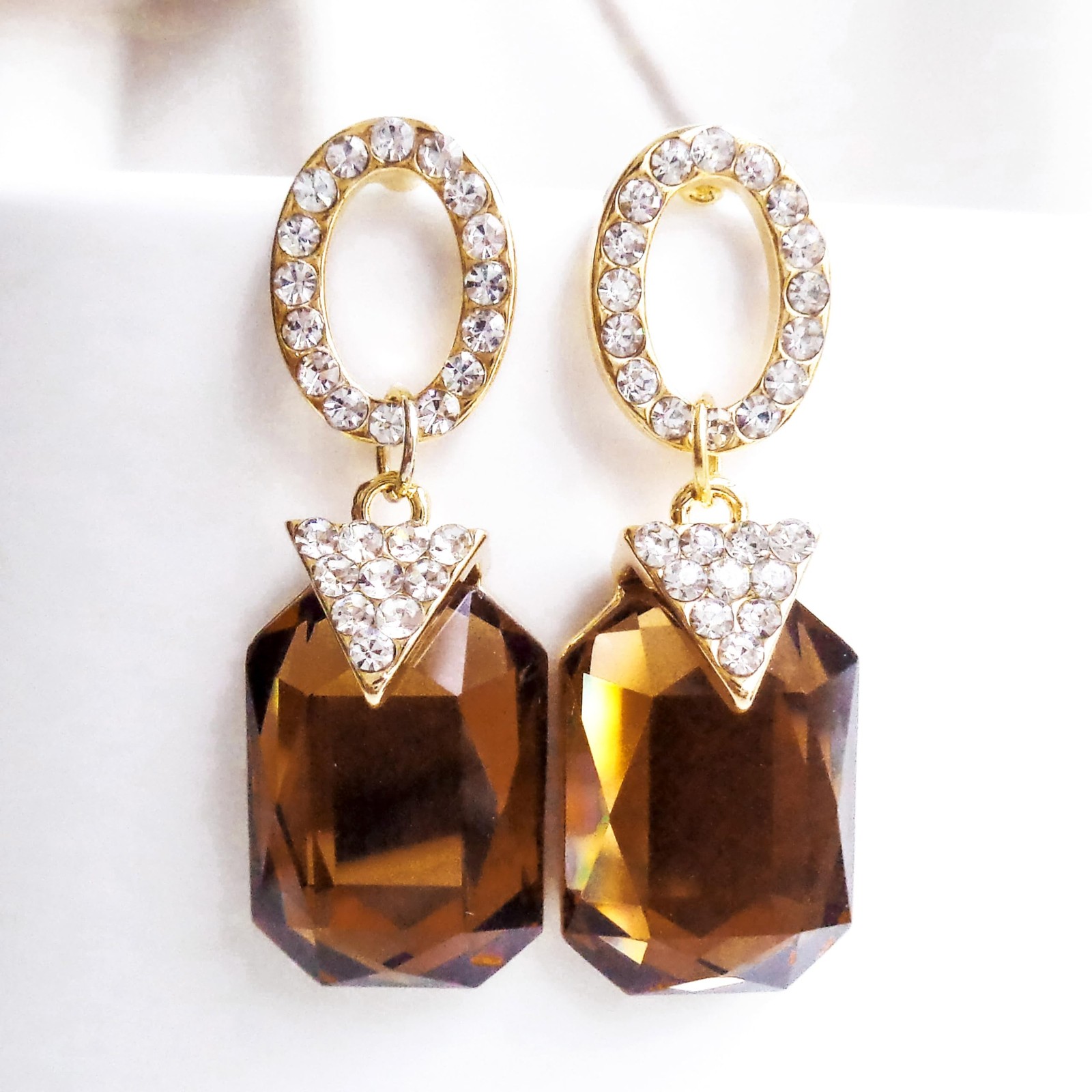 Navachi 18k Gold Plated White Crystal 1.3cm x 3.1cm (0.51in x 1.22in), Brown