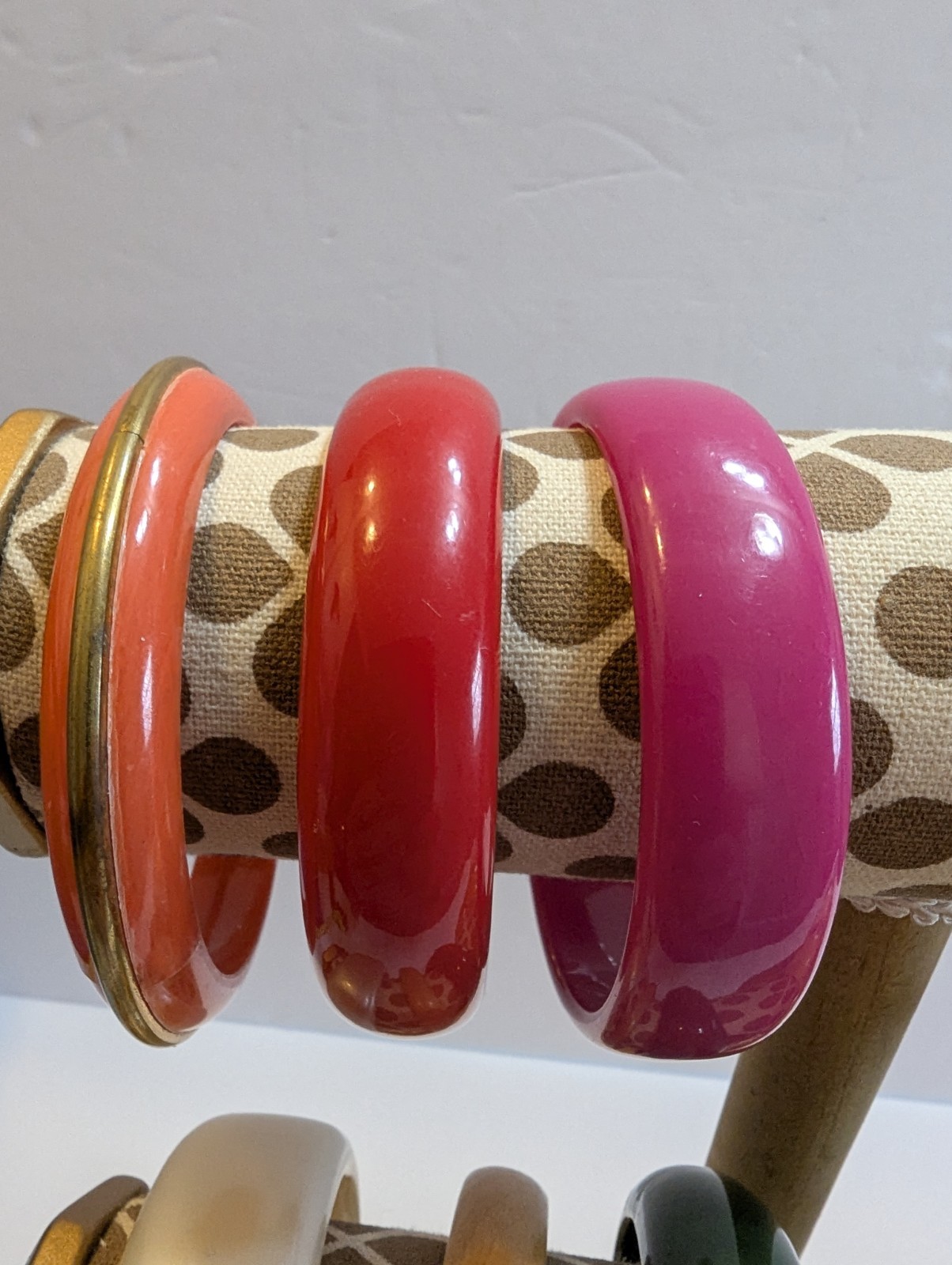 Lot Of 10 Various Colors Plastic Acrylic Wood Bangle Bracelets