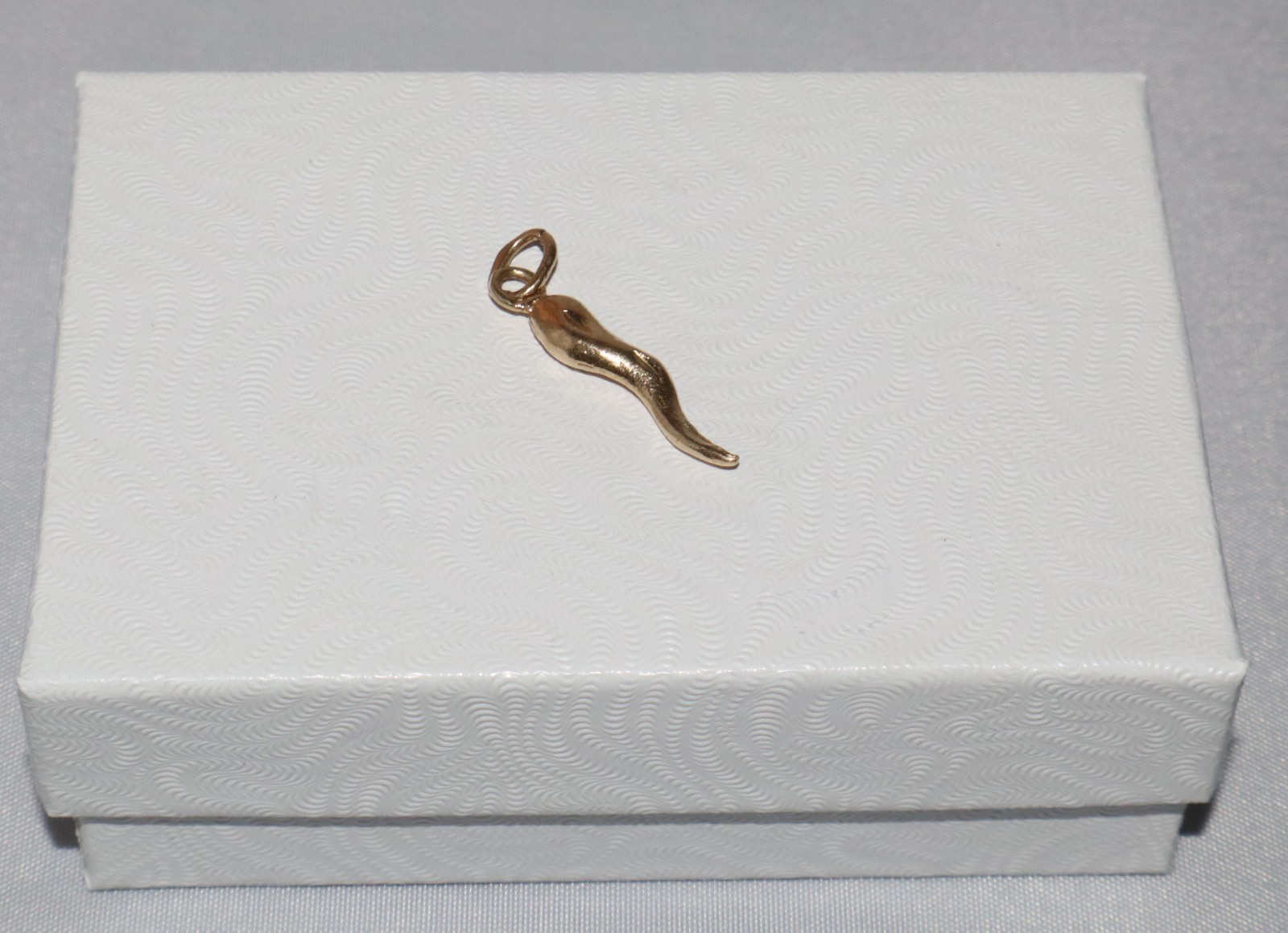 Vintage 14KT Gold Italian Good Luck Cornicello Horn Pendant Charm 1.5 grams