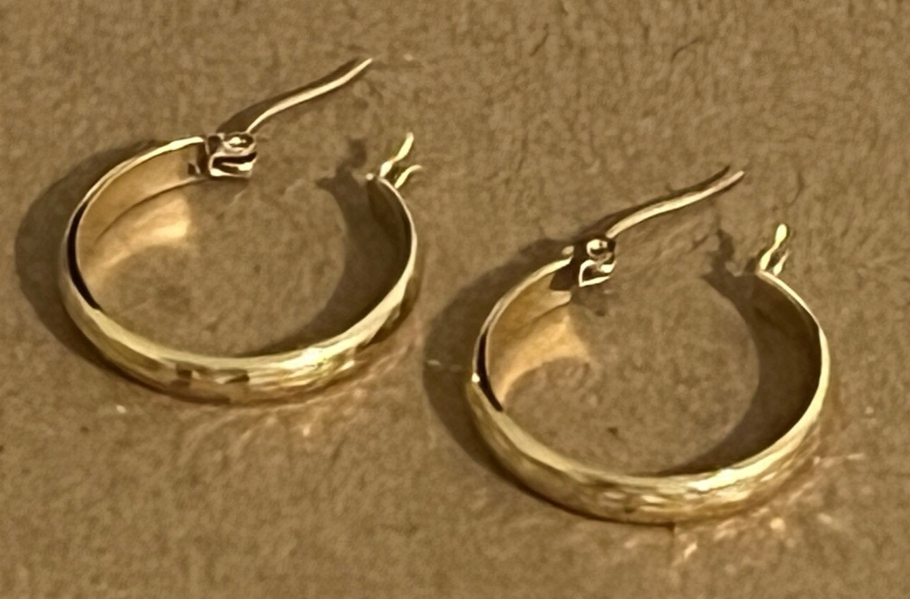 Endless Hoop Gold Tone Earrings Small .75″ X .75″ NWOT Great for any OCCASION