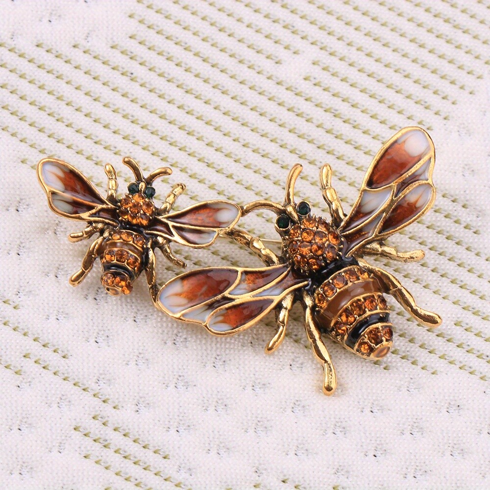 Fashionable Zinc Alloy Bee Brooch Pin for Women Enamel Honeybee Insect Badge