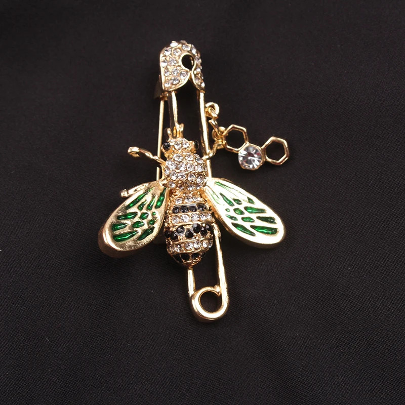 Women Men Unisex Bee Lover Brooch Fashion Bees Animals Pins Badge Jewelry