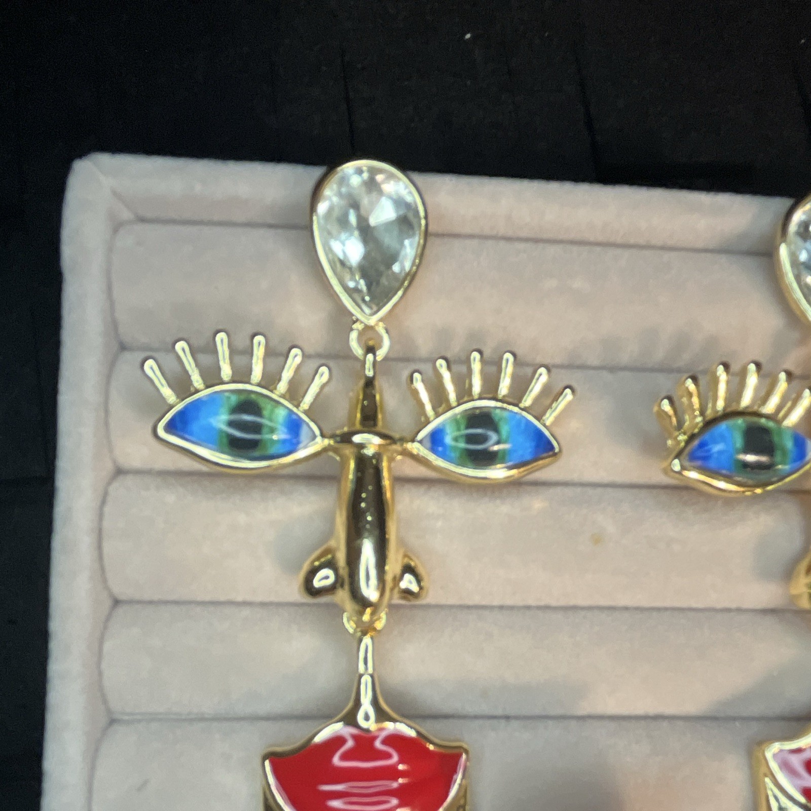 Gold Tone Enamel Face Eyes & Red Lips Rhinestone Dangle/Drop Earrings
