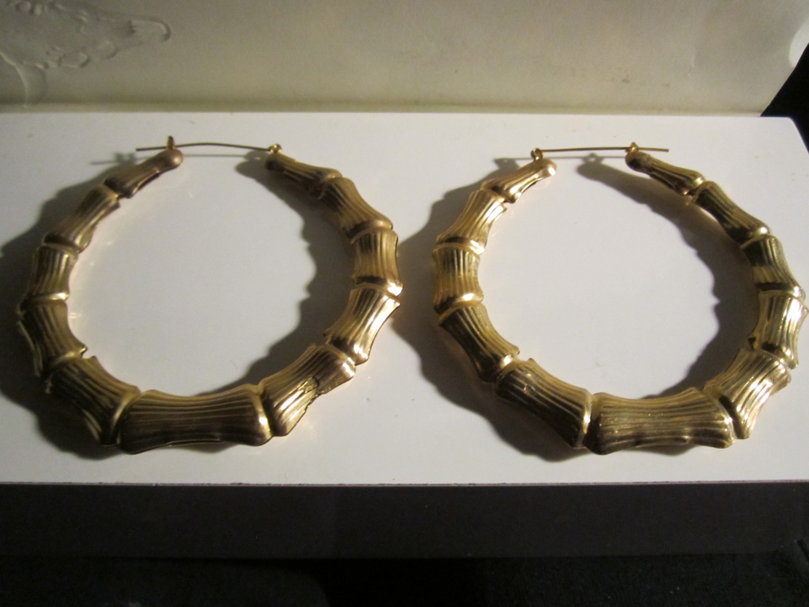 VINTAGE LARGE BAMBOO STYLE HOOP EARRINGS 3″ IN DIAMETER – BBA-12