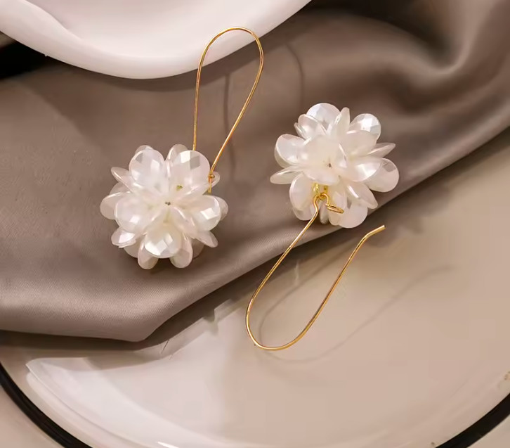 Womens Petal Earrings White Color Flower Dangle Hook Statement Elegant Jewelry