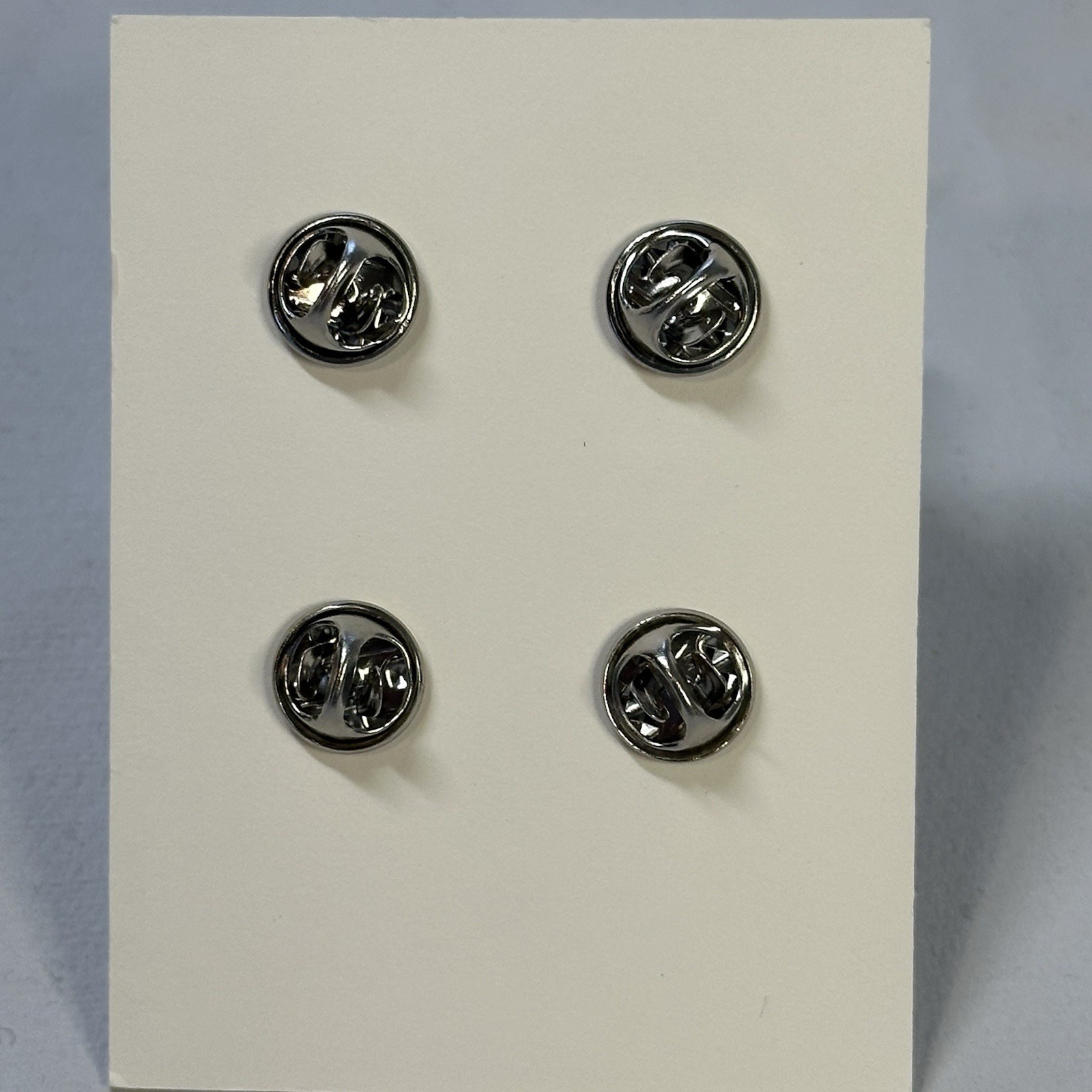 Chloe Limited Pin Badge Set of 4 Brooch Pins Chloe Parfum Flowers New Sealed