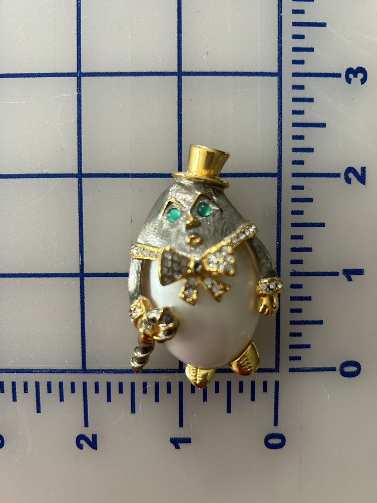KJL Penguin Brooch Pin Gold Tone