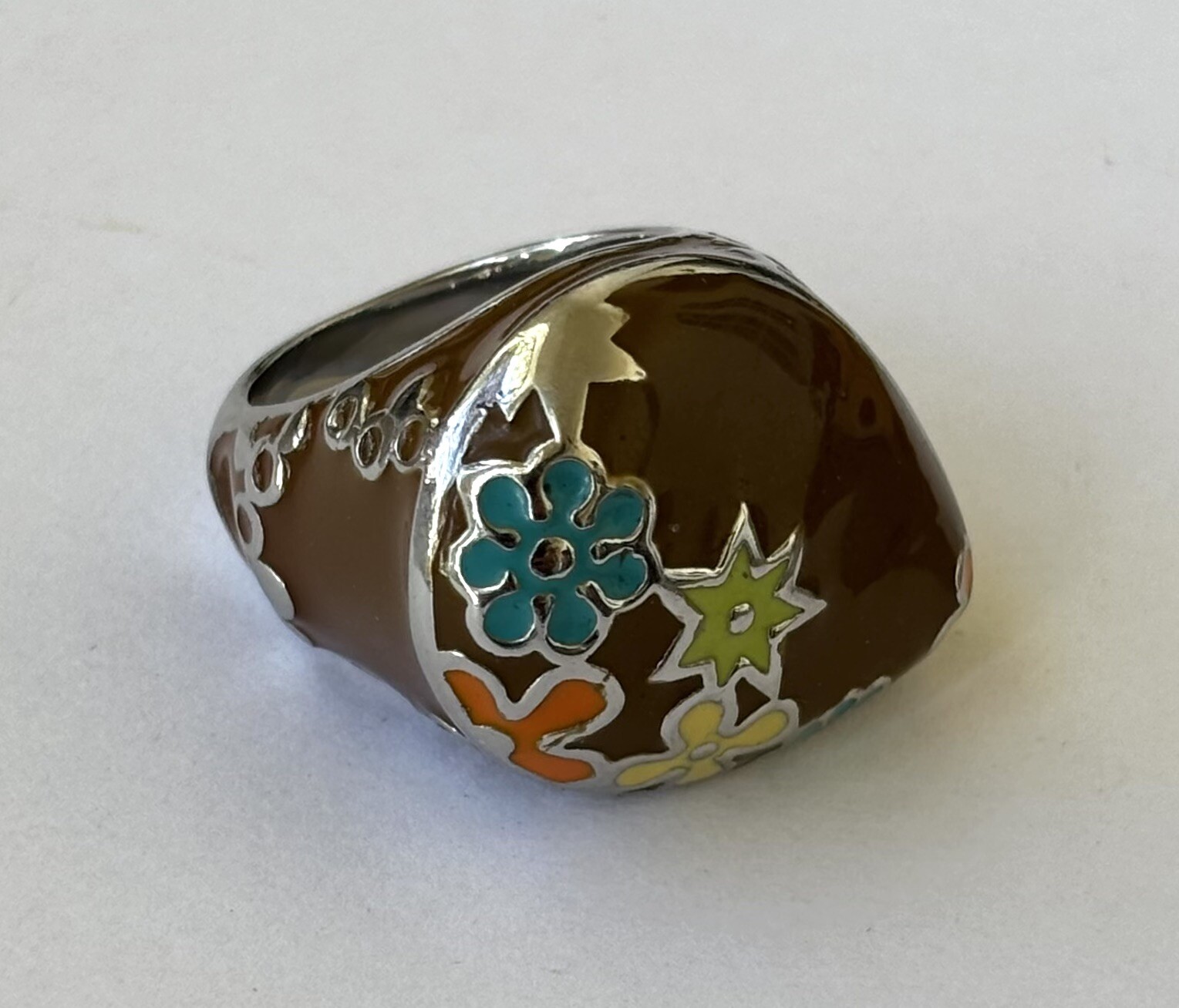 Heavy Ring Brown Enamel Hippies Flowers Stainless Steel Good Quality Size 7