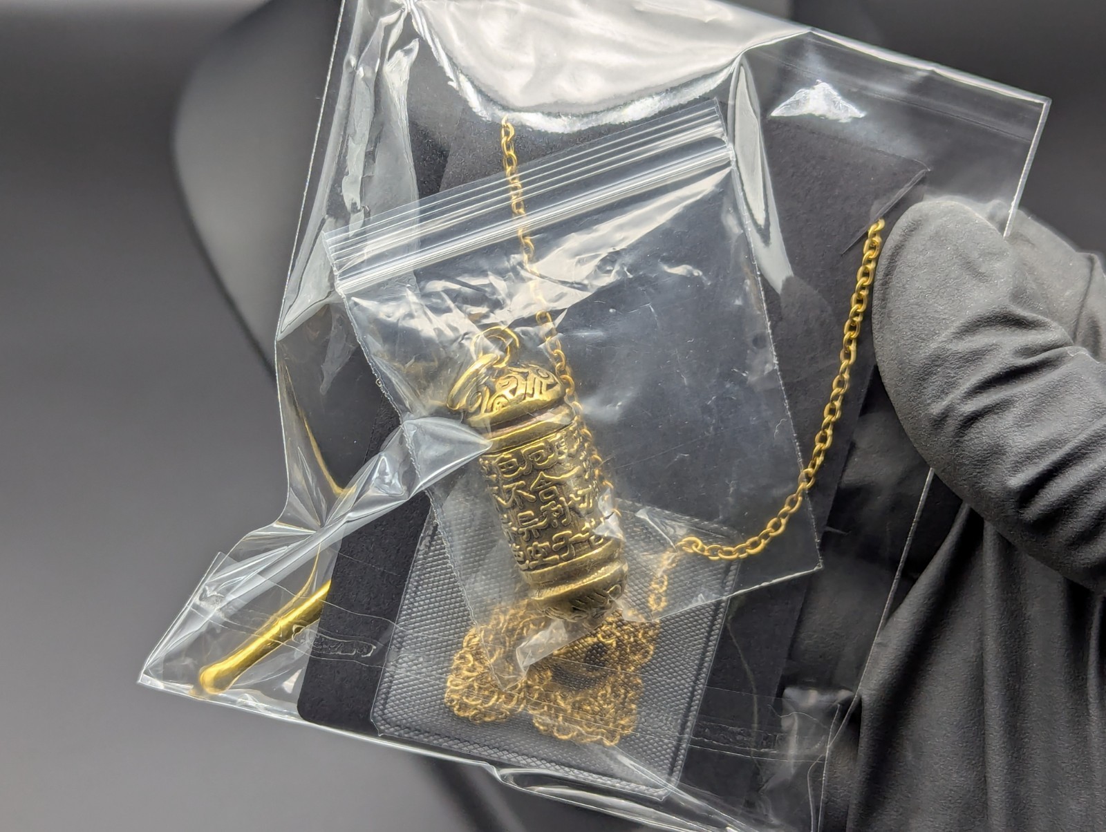 GOLD BURLESQUE WOMAN MINI PARTY BUMP SPOON NECKLACE & SCREW TOP JAR