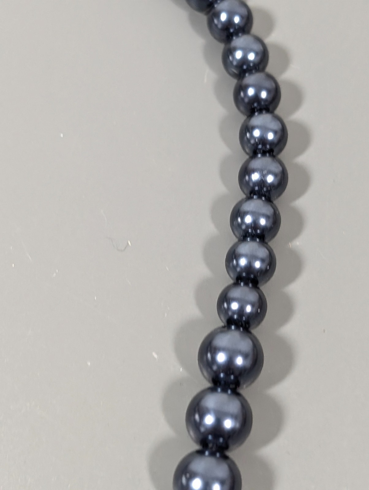 Elegant Gray Faux Pearl Rhinestone Graduated Bead Necklace Retro 20 in