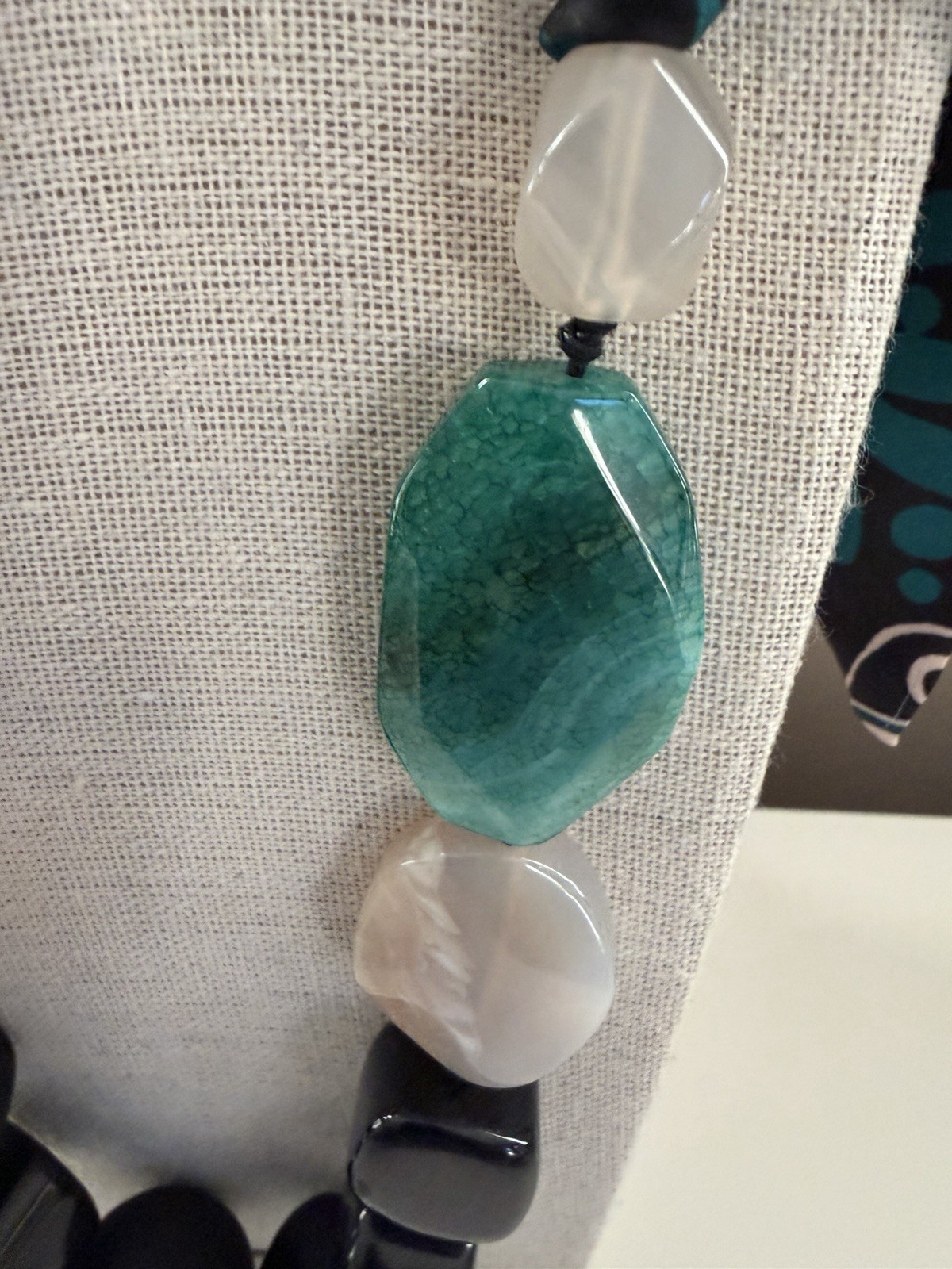 Chicos NWT Scarf Necklace, Stone, Glass & Lucite with Matching Earrings