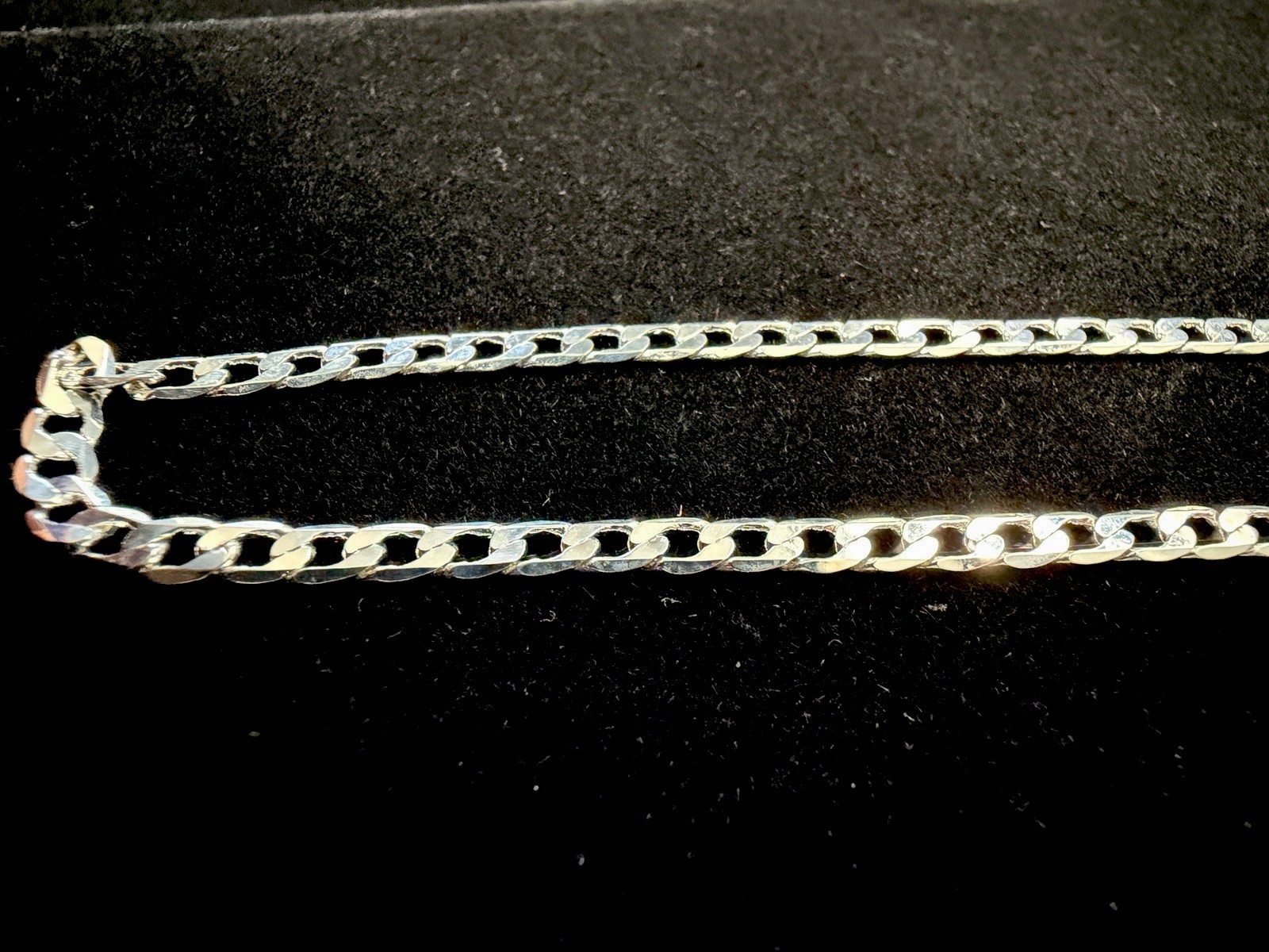 Everyday Chain! 14K White Gold Cuban 18in 3MM. BRAND NEW