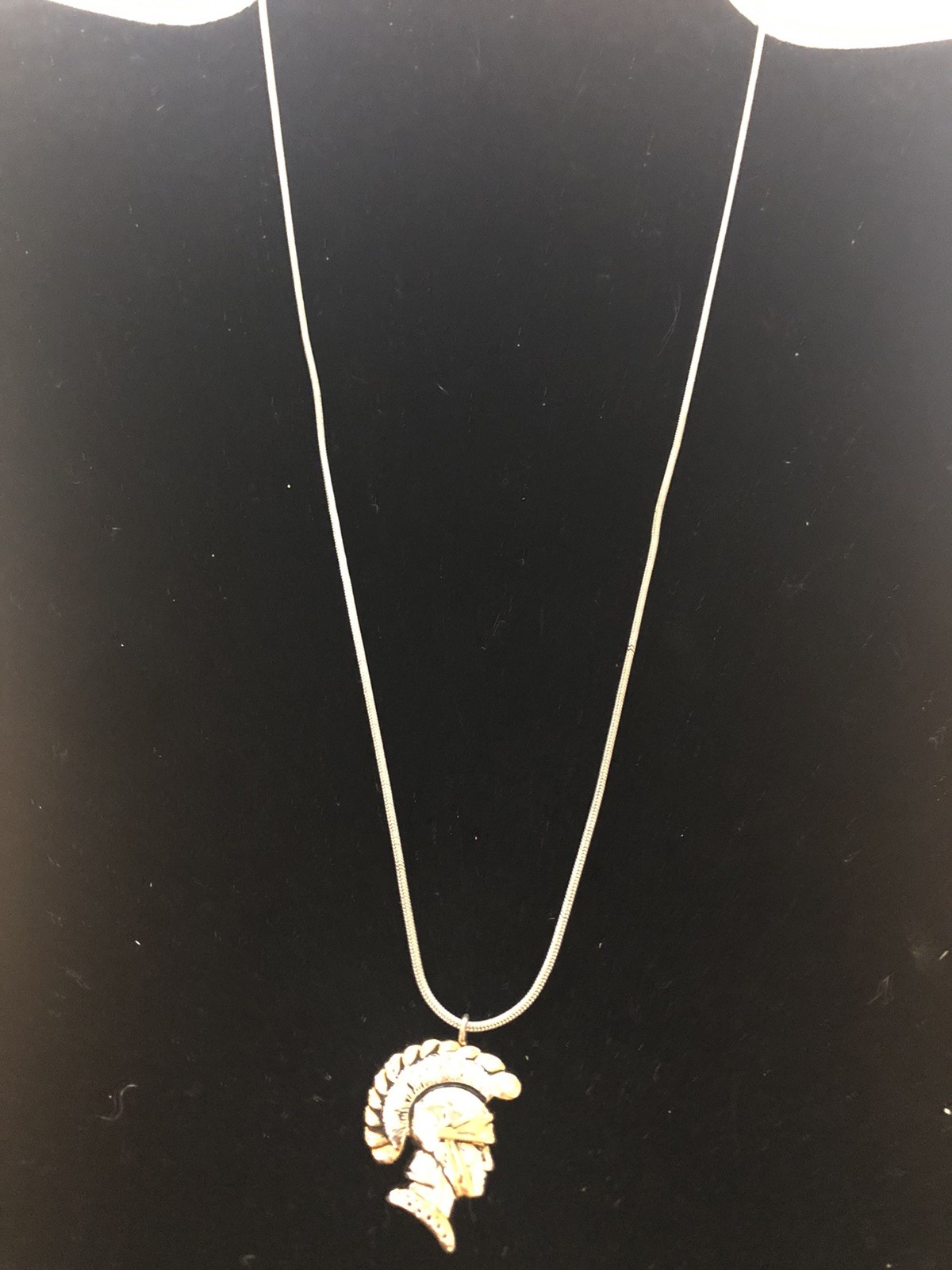 SPARTAN/ TROJAN HELMET PENDANT WITH SILVER TONE CHAIN 18″ + 2.5″ EXTENDER