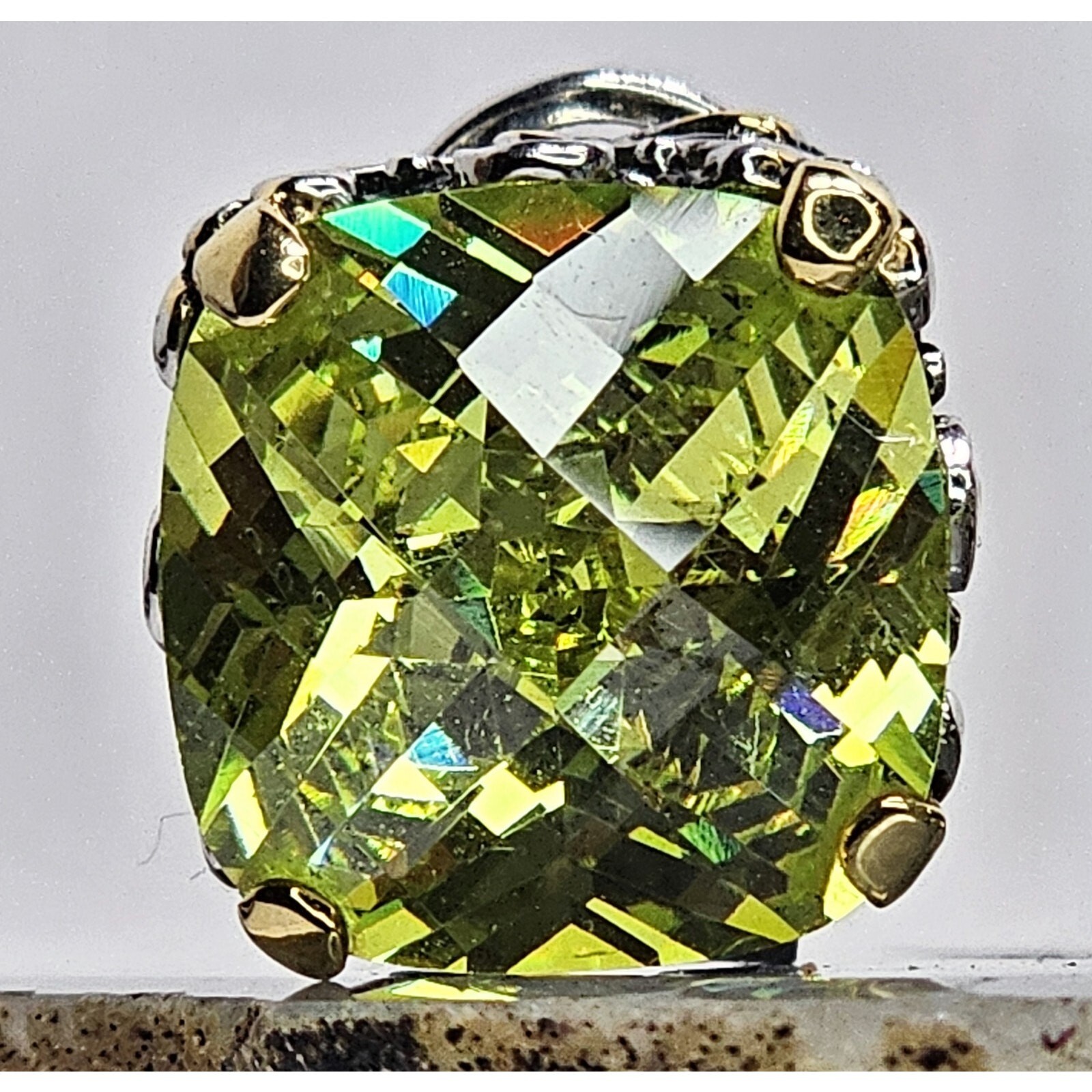 Costume Silver Tone – Green Stone Earrings & Ring Set – High Quality – Ring SZ 7
